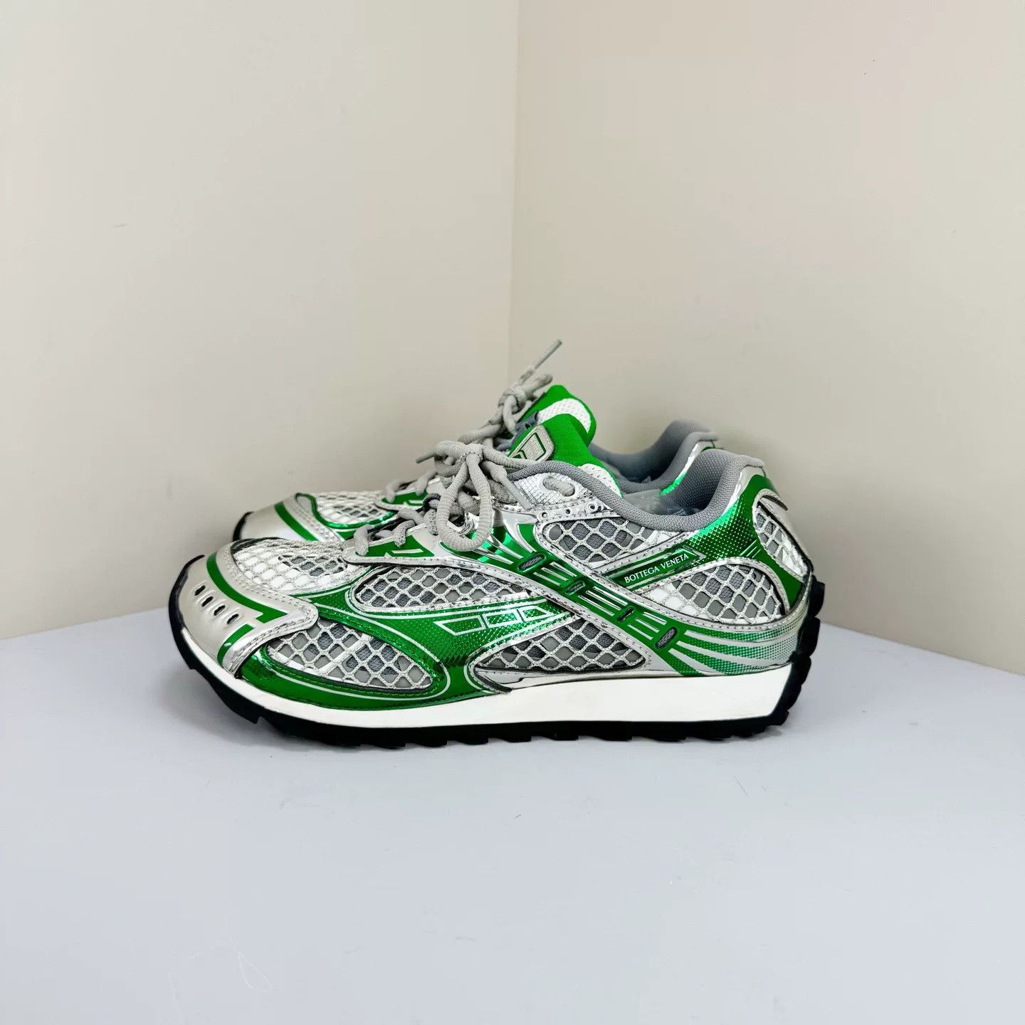 Bottega Veneta Bottega Veneta Orbit Green Sneakers Size US 7 / IT 37 - 1 Thumbnail