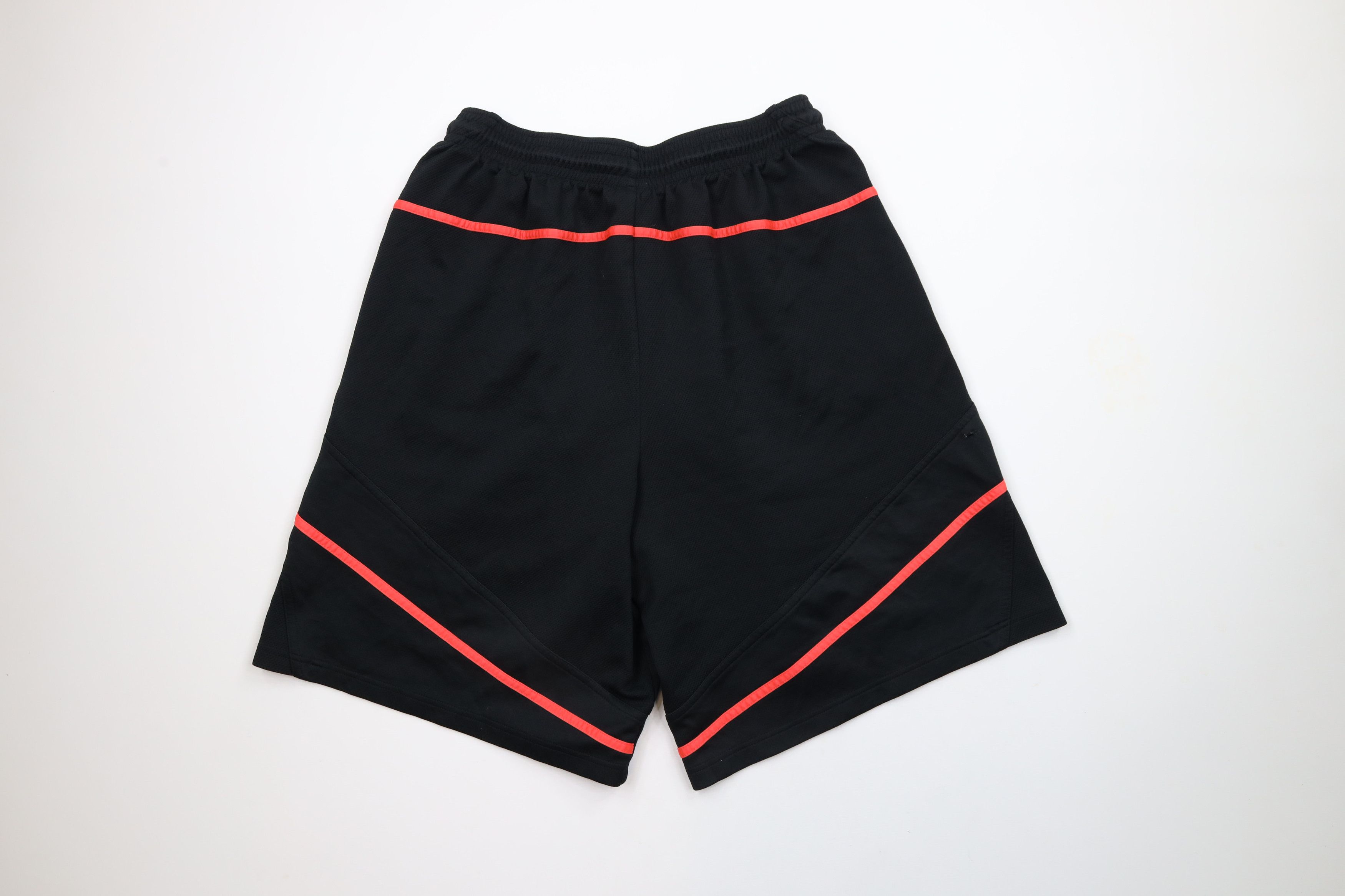 Nike × Vintage Vintage Nike Air Jordan Out Heavyweight Basketball Shorts Size US 36 / EU 52 - 10 Thumbnail
