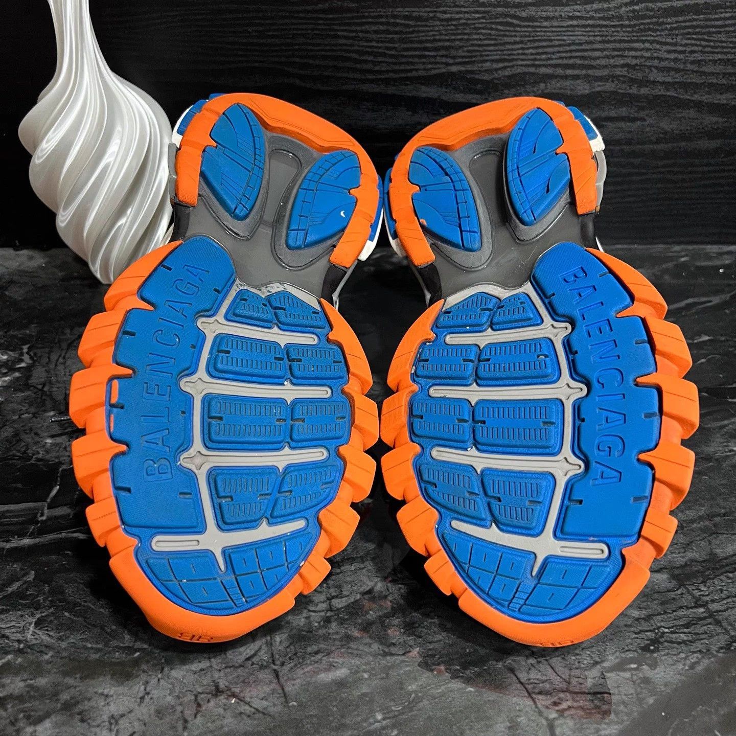Balenciaga Balenciaga Track Dad Shoe White Orange 42 Size US 9 / EU 42 - 5 Thumbnail
