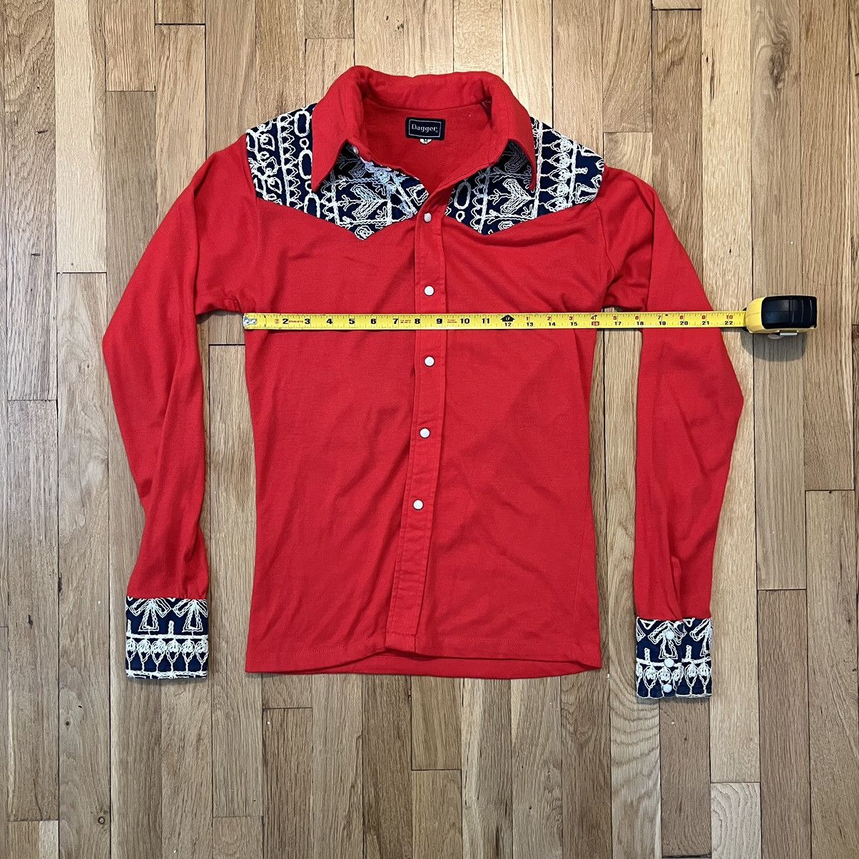 Vintage Vintage Dagger Shirt Mens Small Western Pearl Button Up Red Size US S / EU 44-46 / 1 - 6 Thumbnail