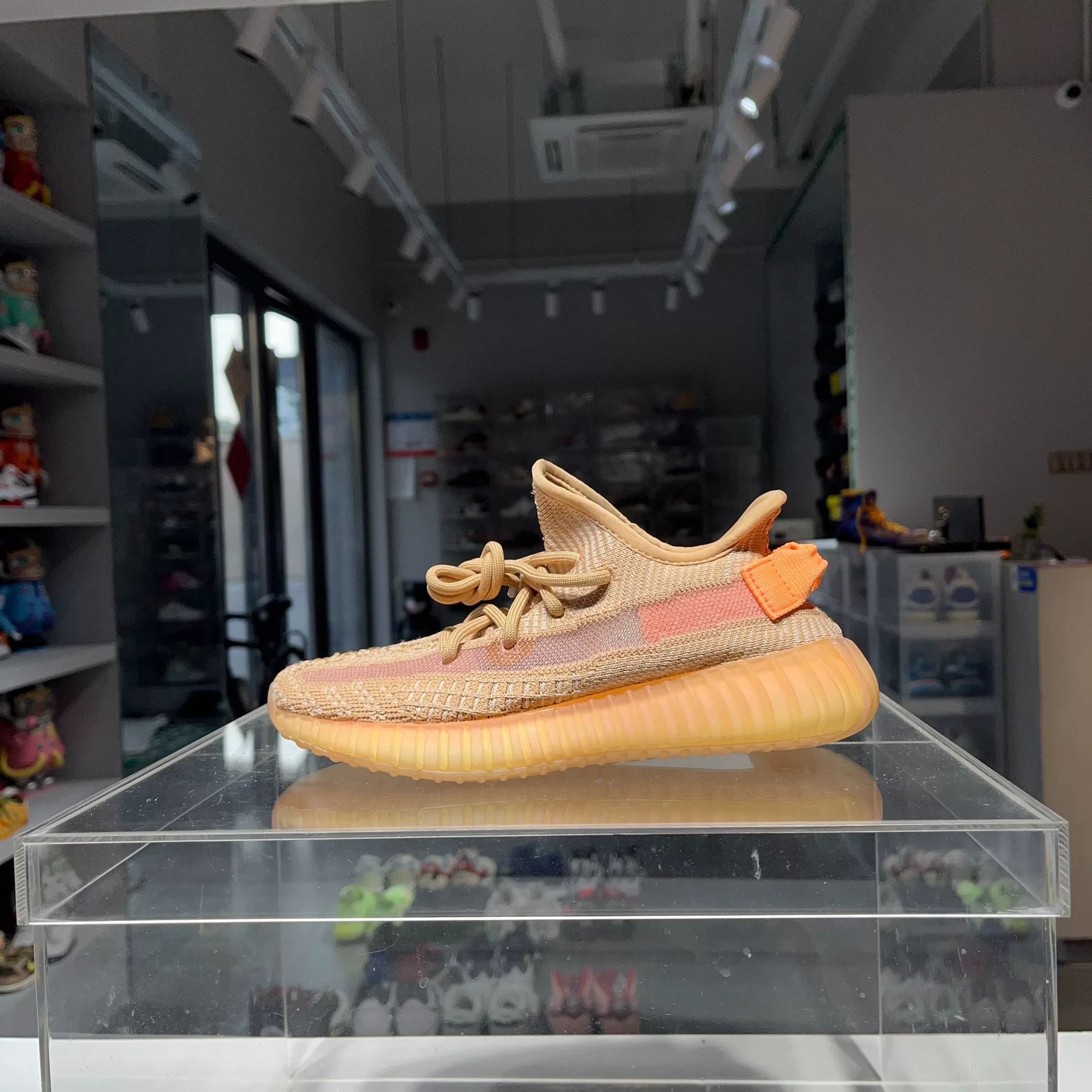 Yeezy Yeezy Red Lowtop Sneakers 36 Men Size US 5 / EU 37 - 1 Thumbnail