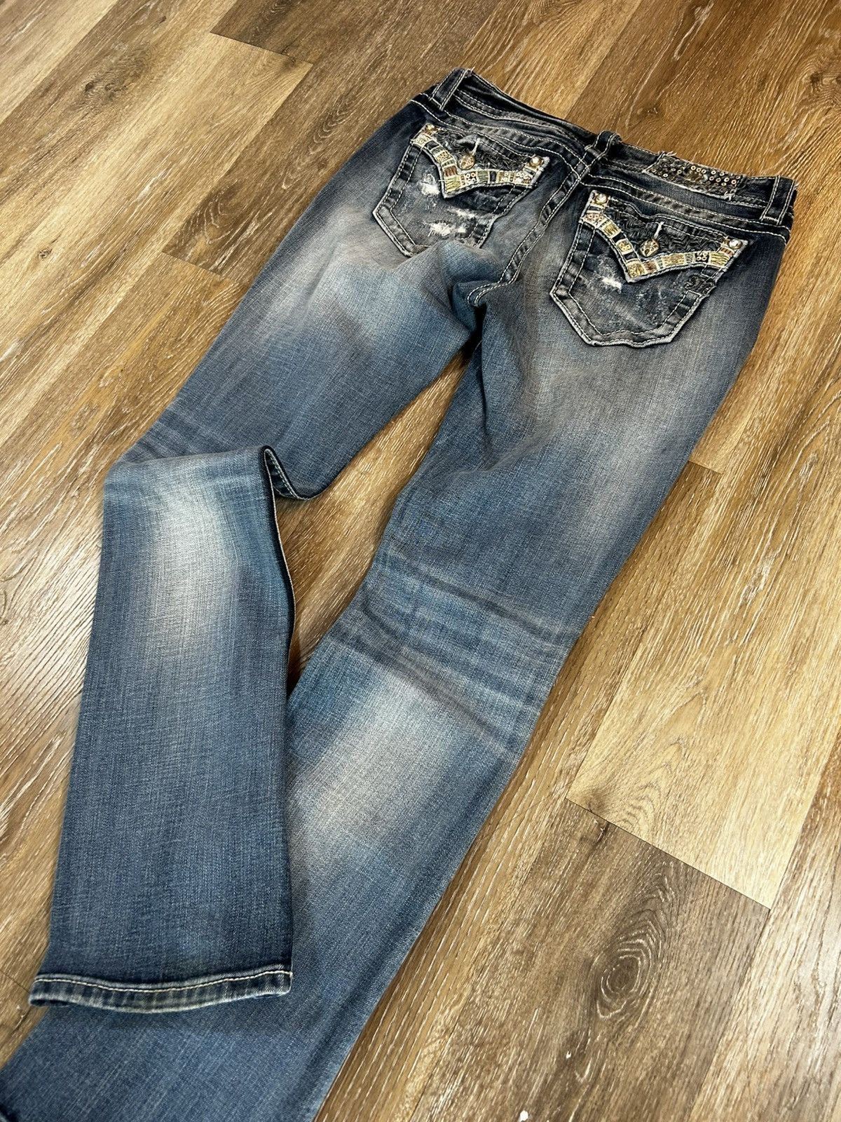 Miss Me Super sick woman’s Y2K miss me jeans Size 29" - 2 Thumbnail