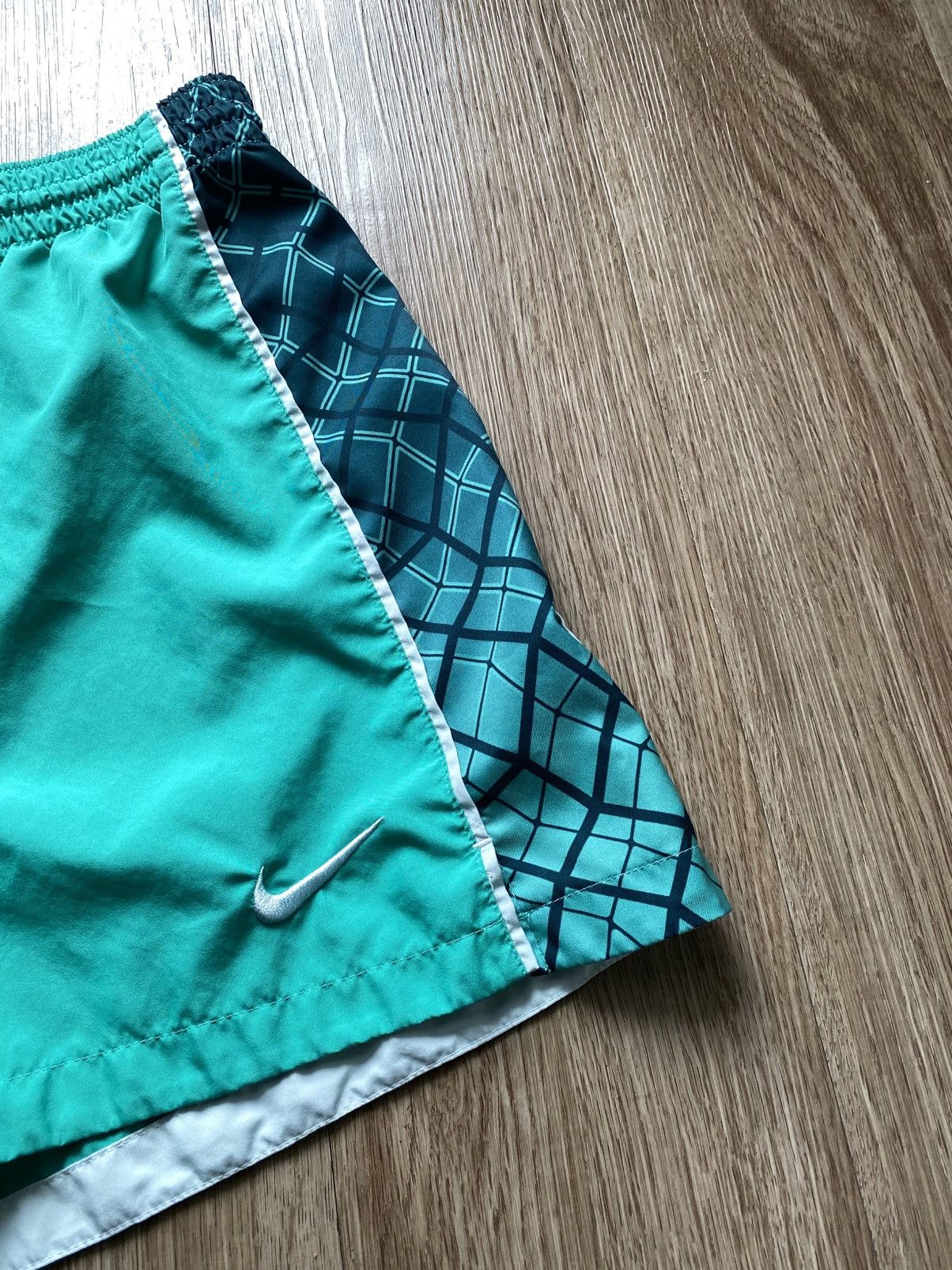 Nike Nike 4” Workout Training Running Shorts Size US 30 / EU 46 - 2 Thumbnail