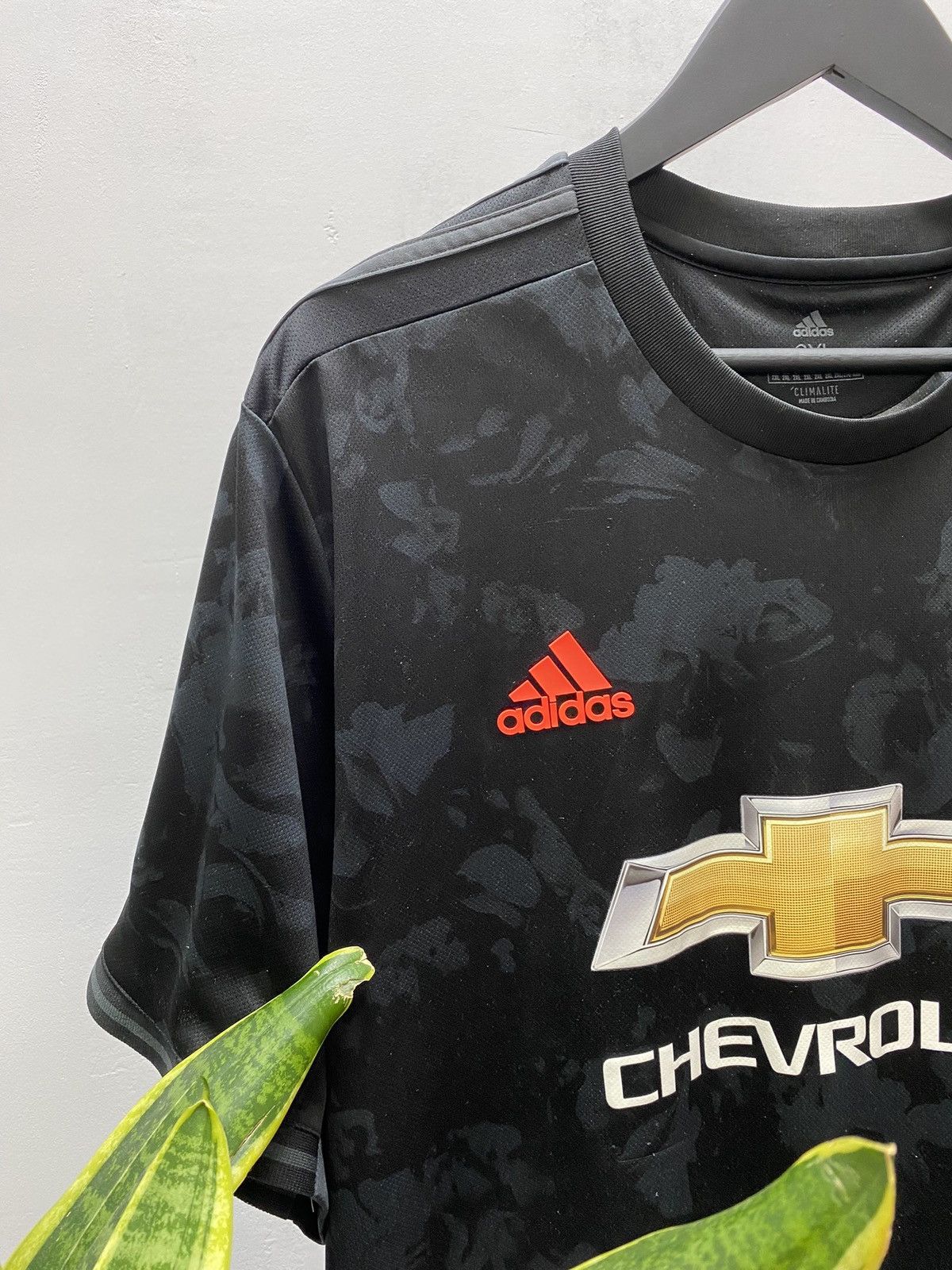 Adidas MANCHESTER UNITED ADIDAS 2019/2020 THIRD JERSEY Roses Size US XXL / EU 58 / 5 - 6 Thumbnail
