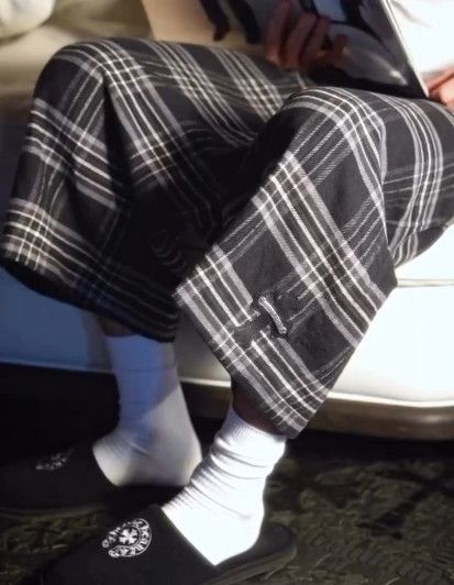 Chrome Hearts Chrome Hearts After School Flannel Shorts Size US 26 / EU 42 - 2 Thumbnail