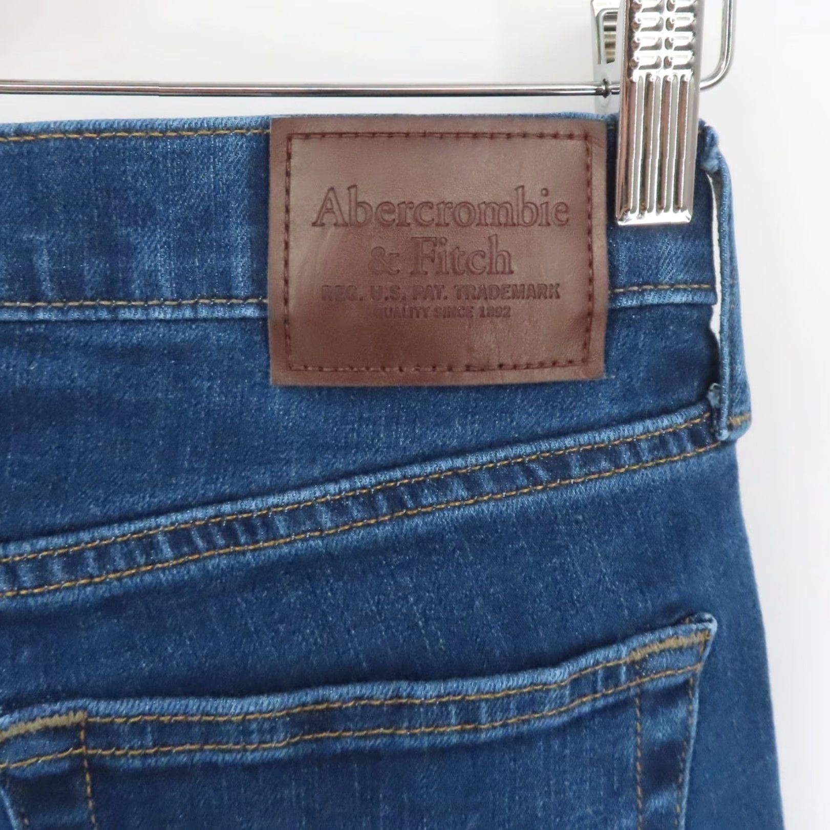 Abercrombie & Fitch Abercrombie & Fitch Langdon Skinny Jeans Mens 26W 30L Denim Blue Stretch 5-Pocket Regular Inseam 30" Size US 26 / EU 42 - 6 Thumbnail
