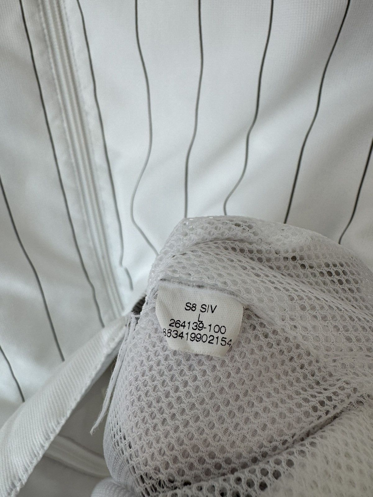 Nike Vintage Nike Zip Transformer Track Jacket White Tracksuit Size US L / EU 52-54 / 3 - 15 Thumbnail