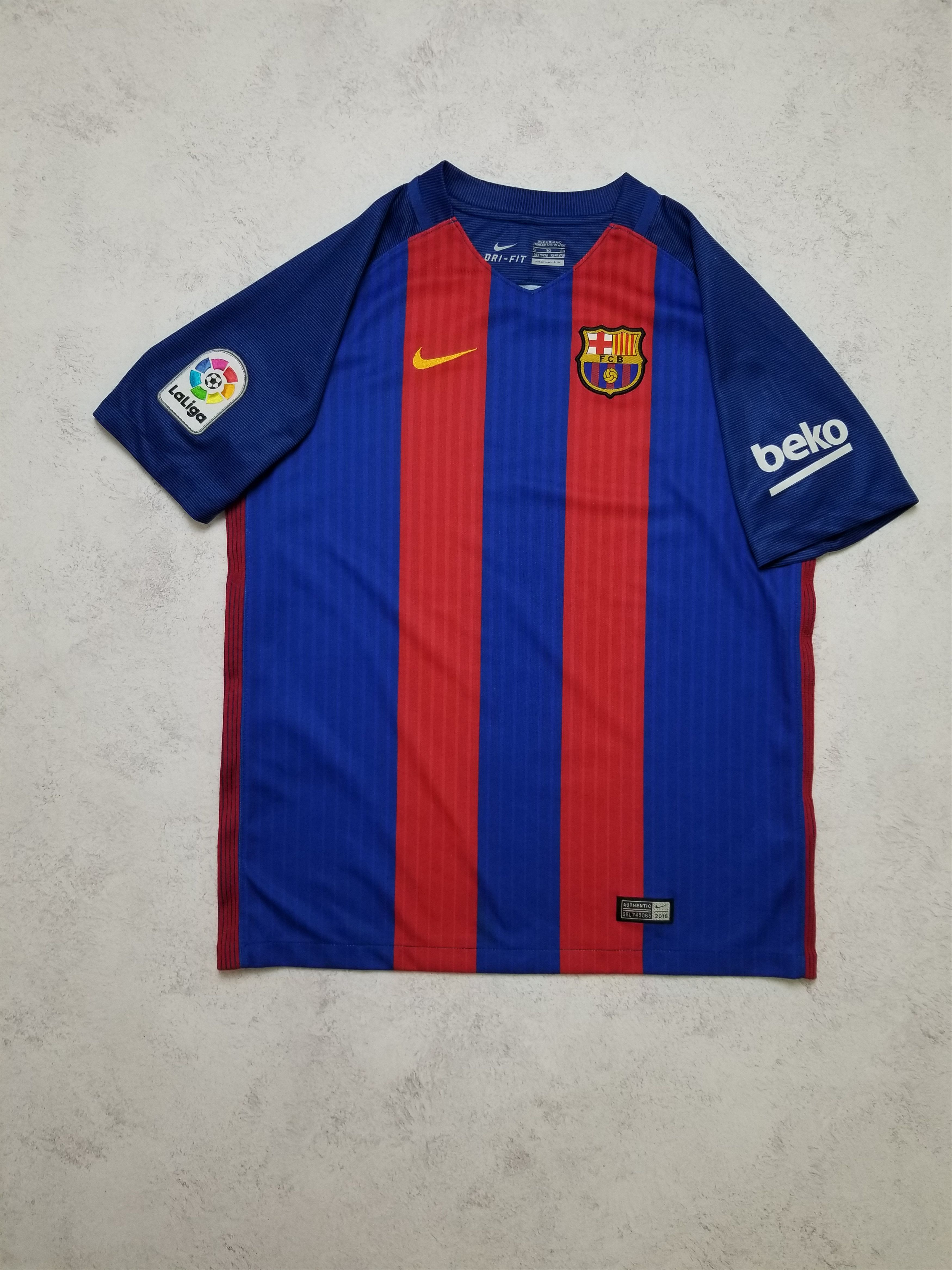 Nike FC BARCELONA 2016 HOME FOOTBALL SHIRT Jersey Size US XS / EU 42 / 0 - 2 Thumbnail