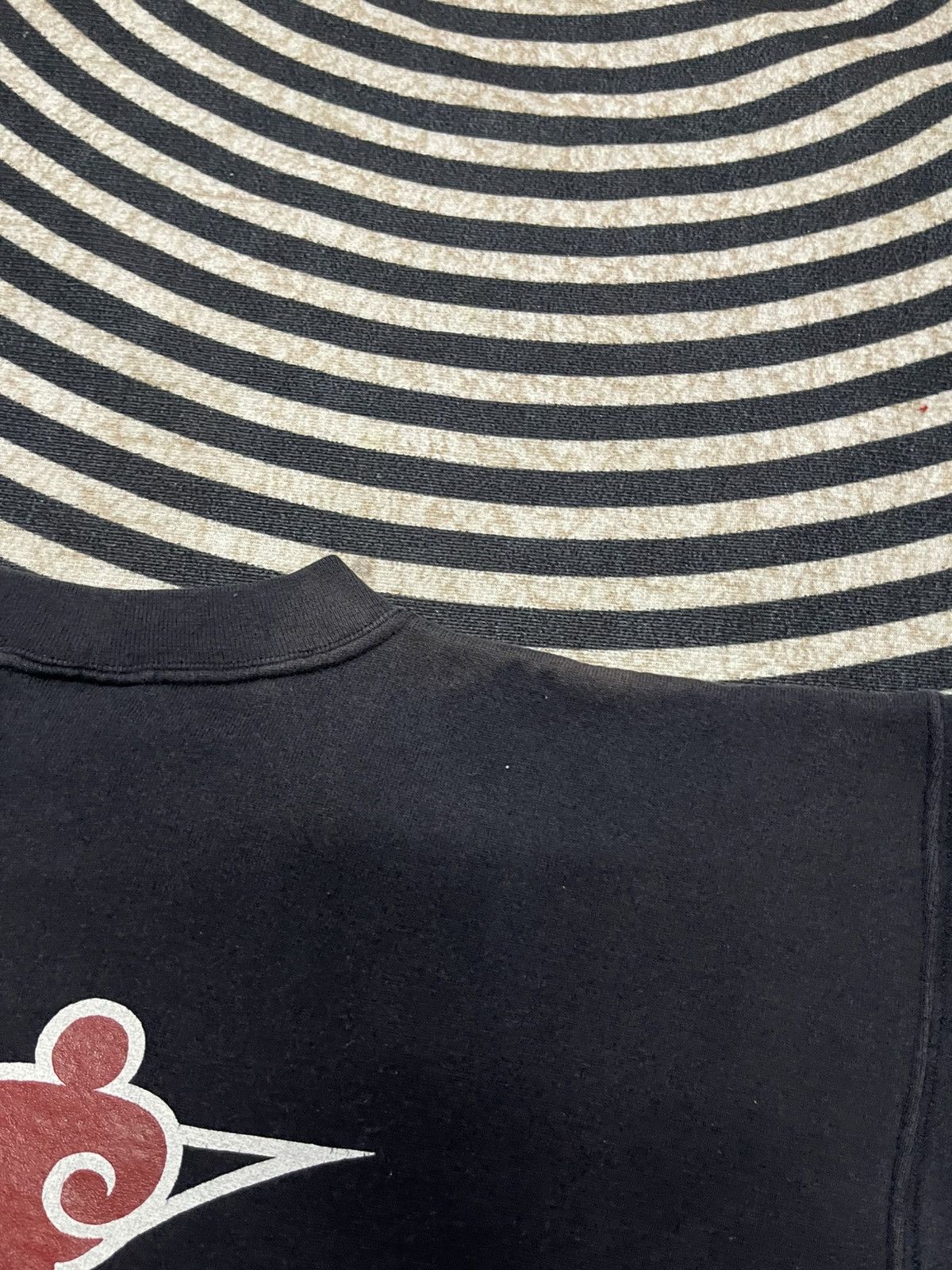 Vintage 90s RC- M LOGO SWEATSHIRT SURF SKATE DESIGN SUN FADED Size US M / EU 48-50 / 2 - 15 Thumbnail