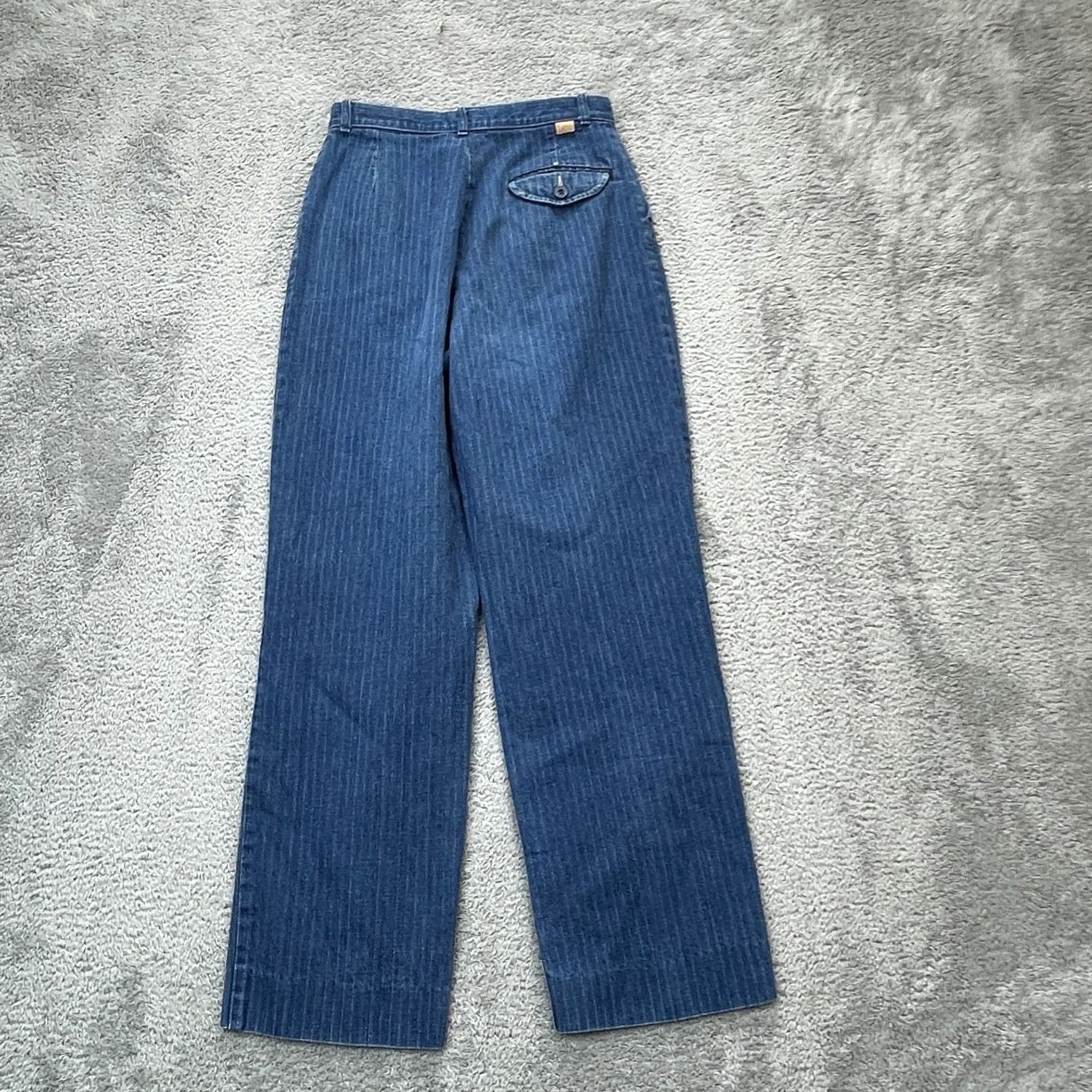 Lee VINTAGE Lee Jeans Womens 26x26 Blue Straight Leg Pinstripe High Waist Pleated Cotton Jeans Women Slim Fit 26 Inseam 26in Blue Lee Size 26" / US 2 / IT 38 - 2 Thumbnail