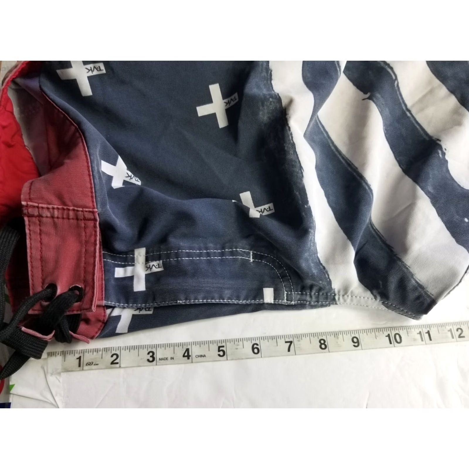 Tavik TAVIK Board Shorts Men Bottom 32 Multicolor Flag Stars Stripes Abstract American Print Swim Bottom Style Board Shorts Mens Size US 32 / EU 48 - 4 Thumbnail