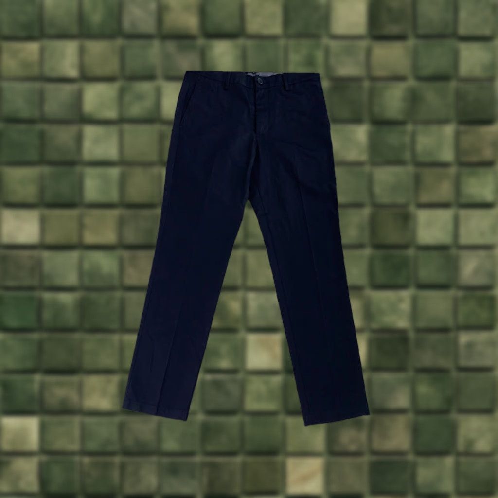 Dockers Dockers Black Slim Fit Easy Care Pants Mens 31 Khaki Pattern Solid Cotton Blend 32 Inseam 31 Waist City Preppy Mens Size US 31 - 1 Thumbnail