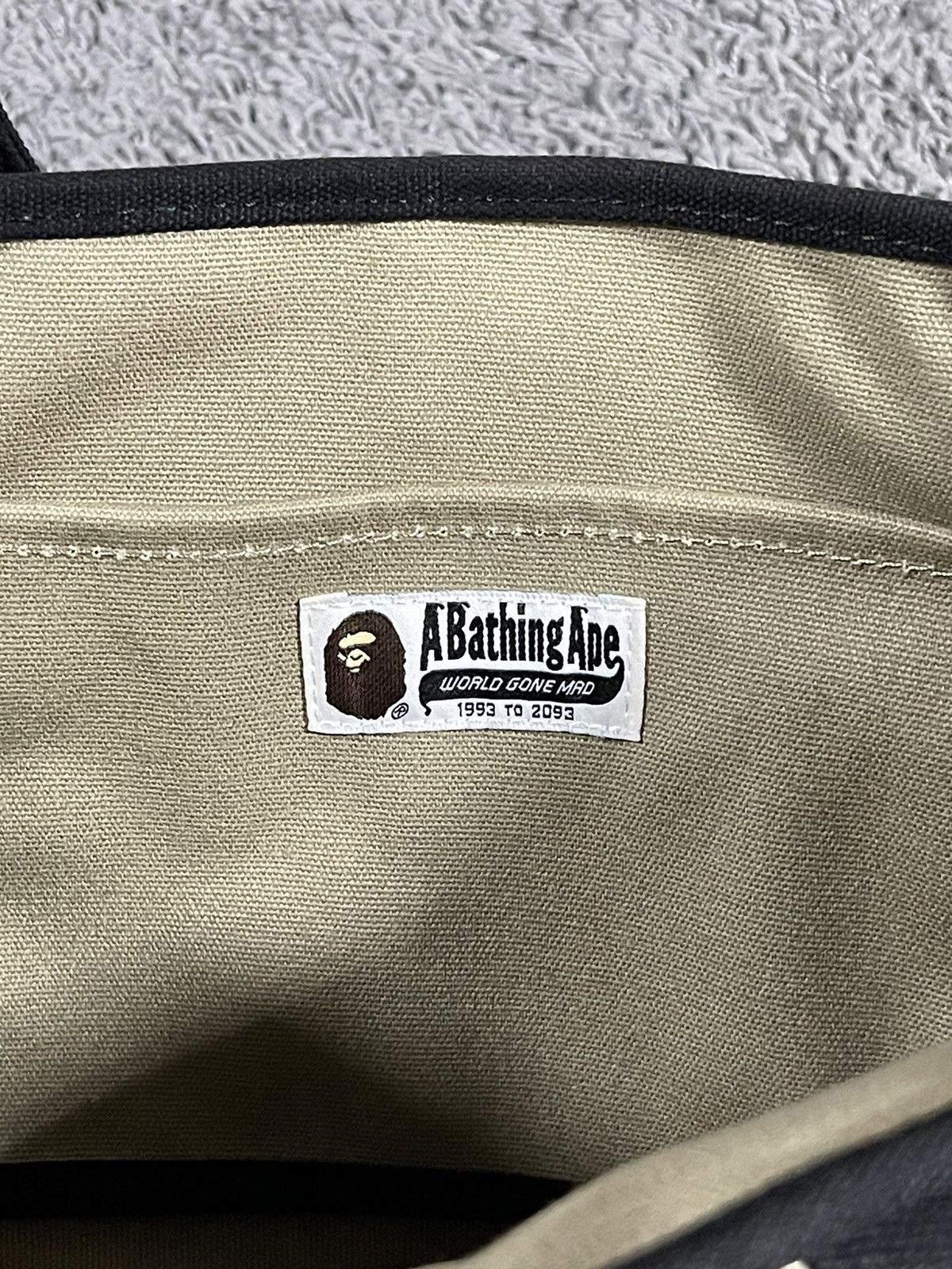 Bape BAPE Half ABC Camo Shark Face Tote Bag Green Ivory Size ONE SIZE - 10 Thumbnail