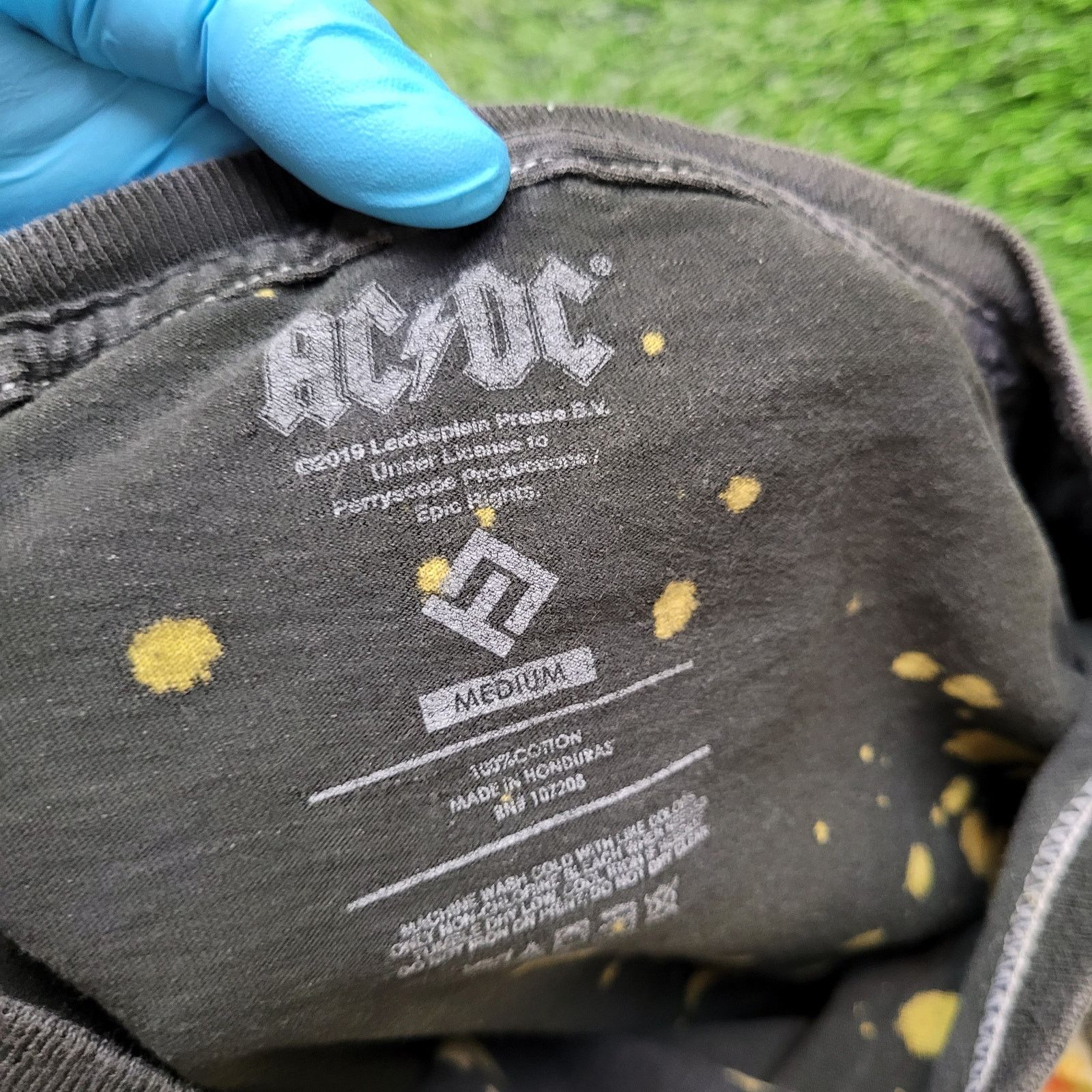 Other Bleached AC/DC Band T-Shirt Custom Distressed Grunge L Tag M Size US M / EU 48-50 / 2 - 4 Thumbnail