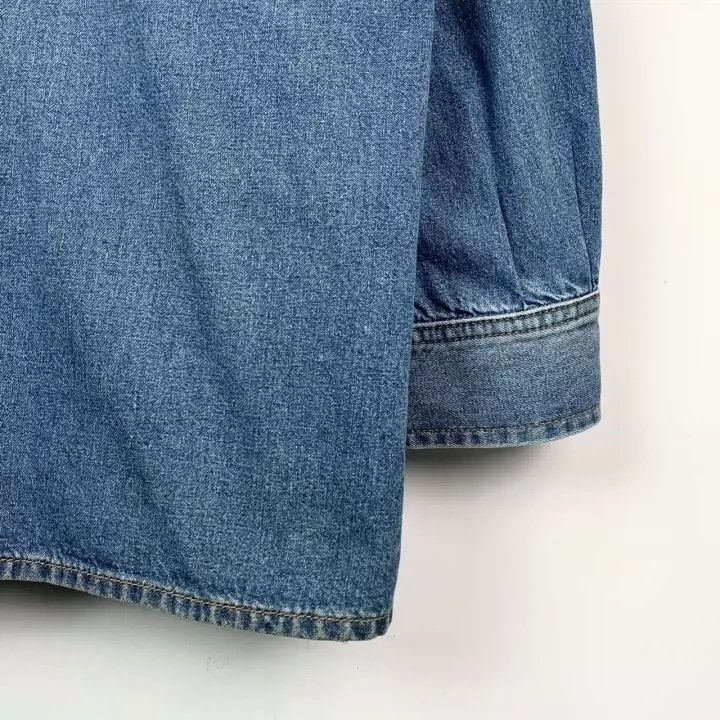 Balenciaga Balenciaga size 37 Blue denim shirt with monogram embroide Size US M / EU 48-50 / 2 - 4 Thumbnail