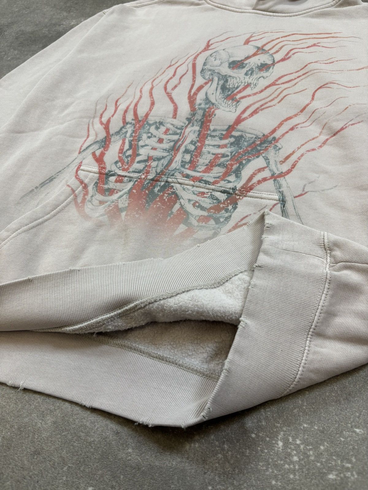 Other Warman Skeleton in Pain Graphic Hoodie, White Size US L / EU 52-54 / 3 - 6 Thumbnail