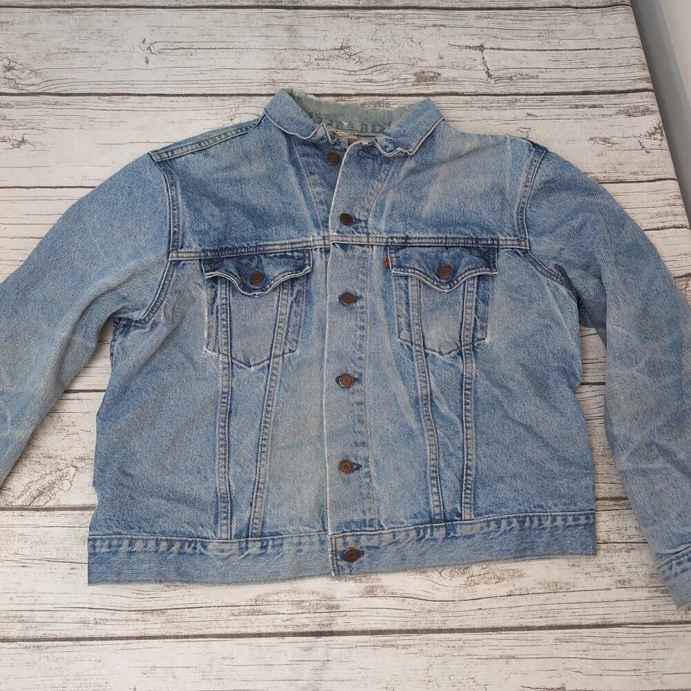 Levi's Levi’s 70505 Denim Trucker Jacket Light Wash Made in USA Or Size US S / EU 44-46 / 1 - 1 Thumbnail