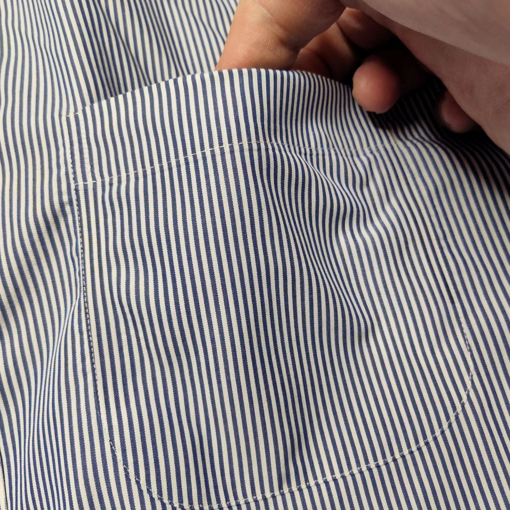 Brooks Brothers BROOKS BROTHERS 346 Non-Iron All-Cotton Blue Pinstripe Button Shirt Men 17-4/5 Regular Xl? No, keep accurate: 17-4/5 Size US XL / EU 56 / 4 - 4 Thumbnail