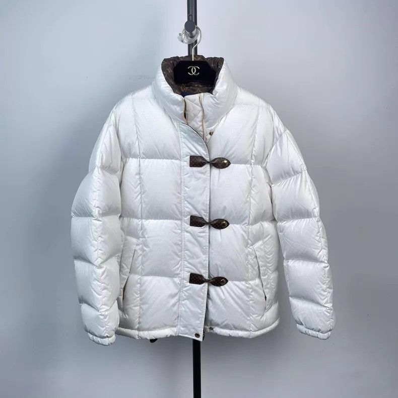 Louis Vuitton Louis Vuitton Capsule style white inner presbyopia down ja Size XXS / US 00 / IT 34 - 1 Thumbnail