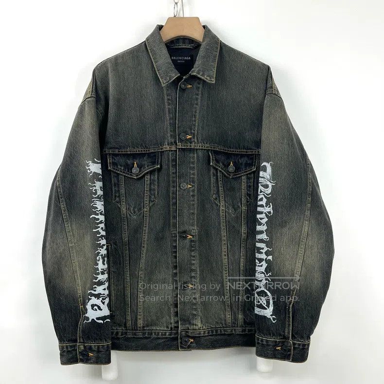 Balenciaga Balenciaga The Year of the Loong limited Sanskrit graffiti Size US XS / EU 42 / 0 - 1 Thumbnail