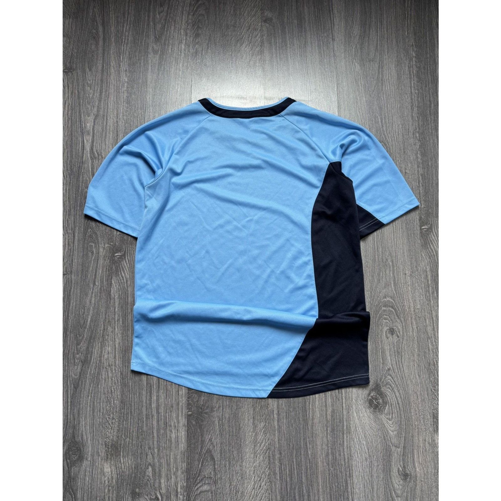 Umbro × Vintage Vintage 90's Umbro Jersey Small Centre Logo Size US XL / EU 56 / 4 - 6 Thumbnail