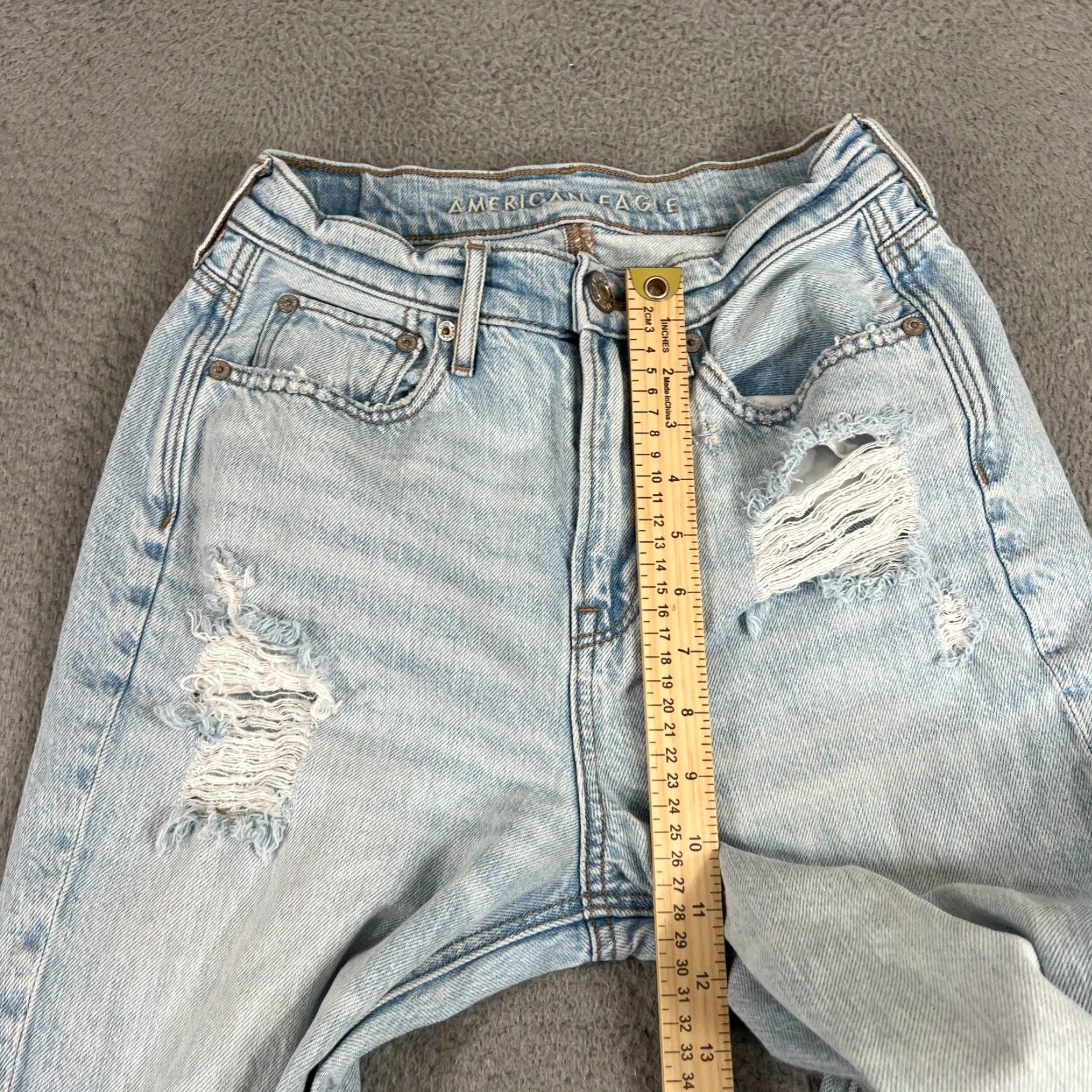 American Eagle Outfitters VINTAGE American Eagle Womens Jeans Boyfriend 4 Light Wash High Rise 90s Distressed Denim Size 27" / US 4 / IT 40 - 5 Thumbnail