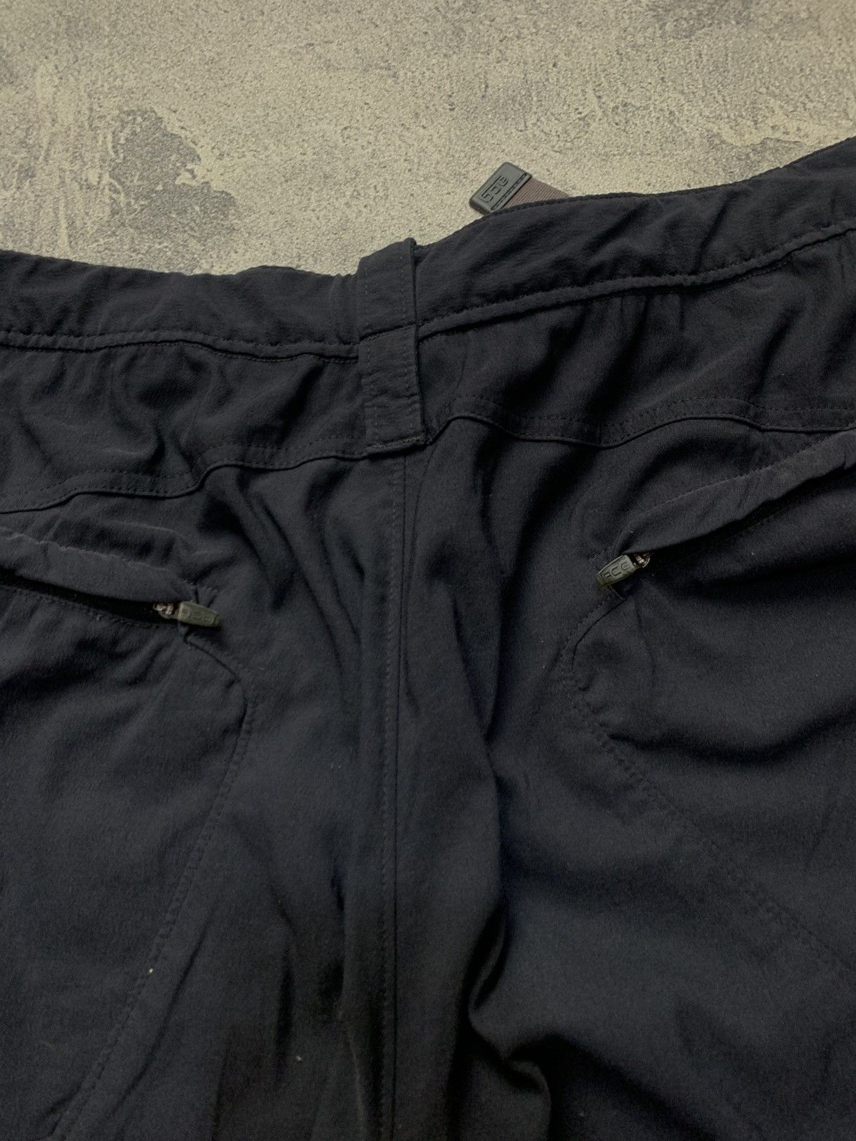 Nike ACG 🐍SOLD🐍 Y2k Nike ACG All Condition Gear Big Logo Shorts Size US 35 - 10 Thumbnail