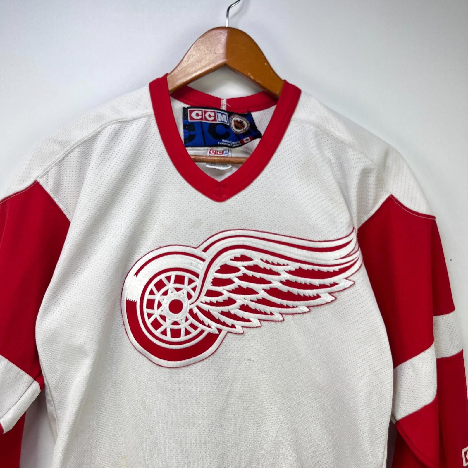 Ccm Vintage CCM Detroit Red Wings NHL Boys Jersey Youth L XL Size ONE SIZE - 2 Thumbnail
