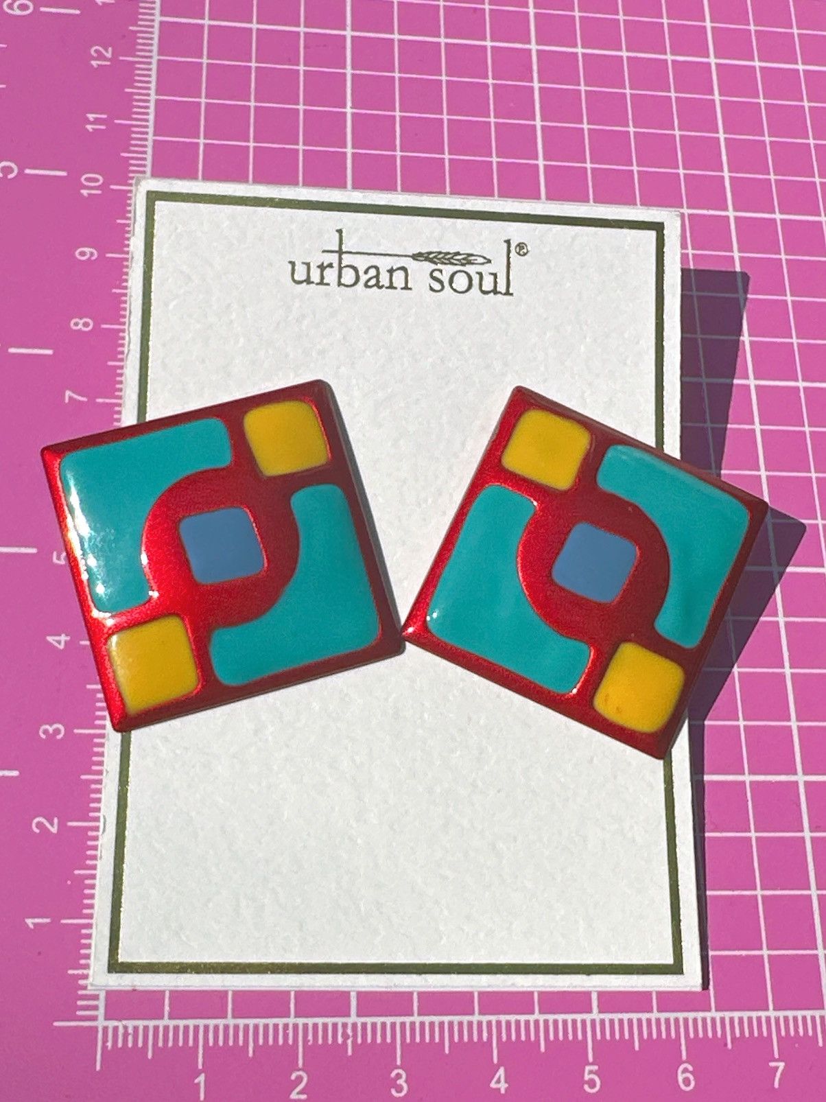 Designer Urban Soul diamond shape earrings studs red blue yellow Size ONE SIZE - 3 Thumbnail