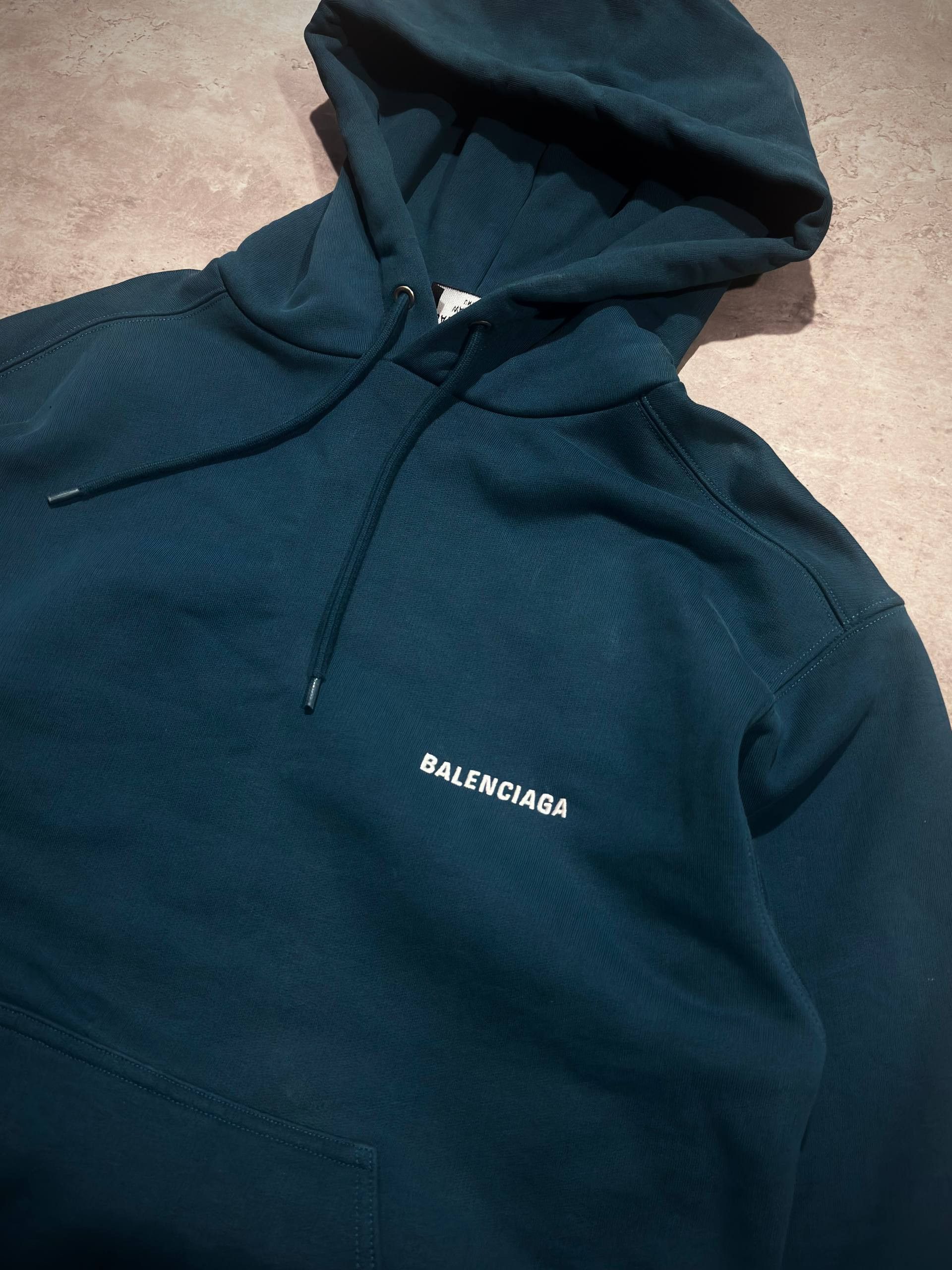 Balenciaga balenciaga embroidered hoodie Size US XXS / EU 40 - 2 Thumbnail