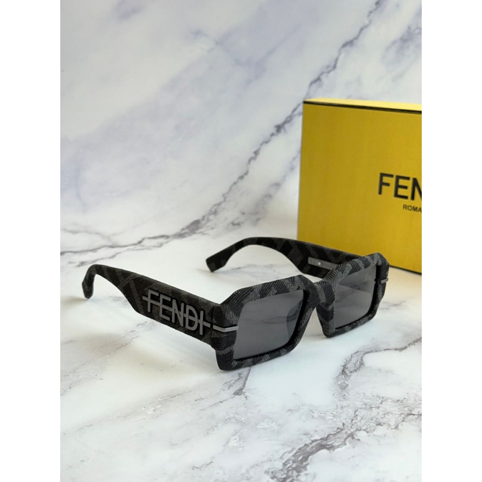 Fendi NEW Fendi FE40074U Limited Edition Sunglasses $1050 Size ONE SIZE - 6 Thumbnail