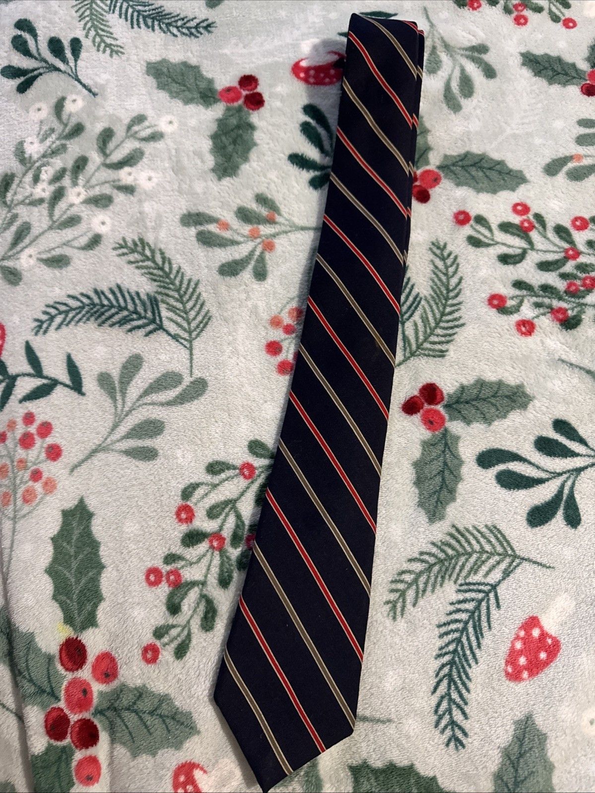 Lilly Dache Classic Repp Stripe Tie Lilly Dache Diagonal Striped Men’s Size ONE SIZE - 2 Thumbnail