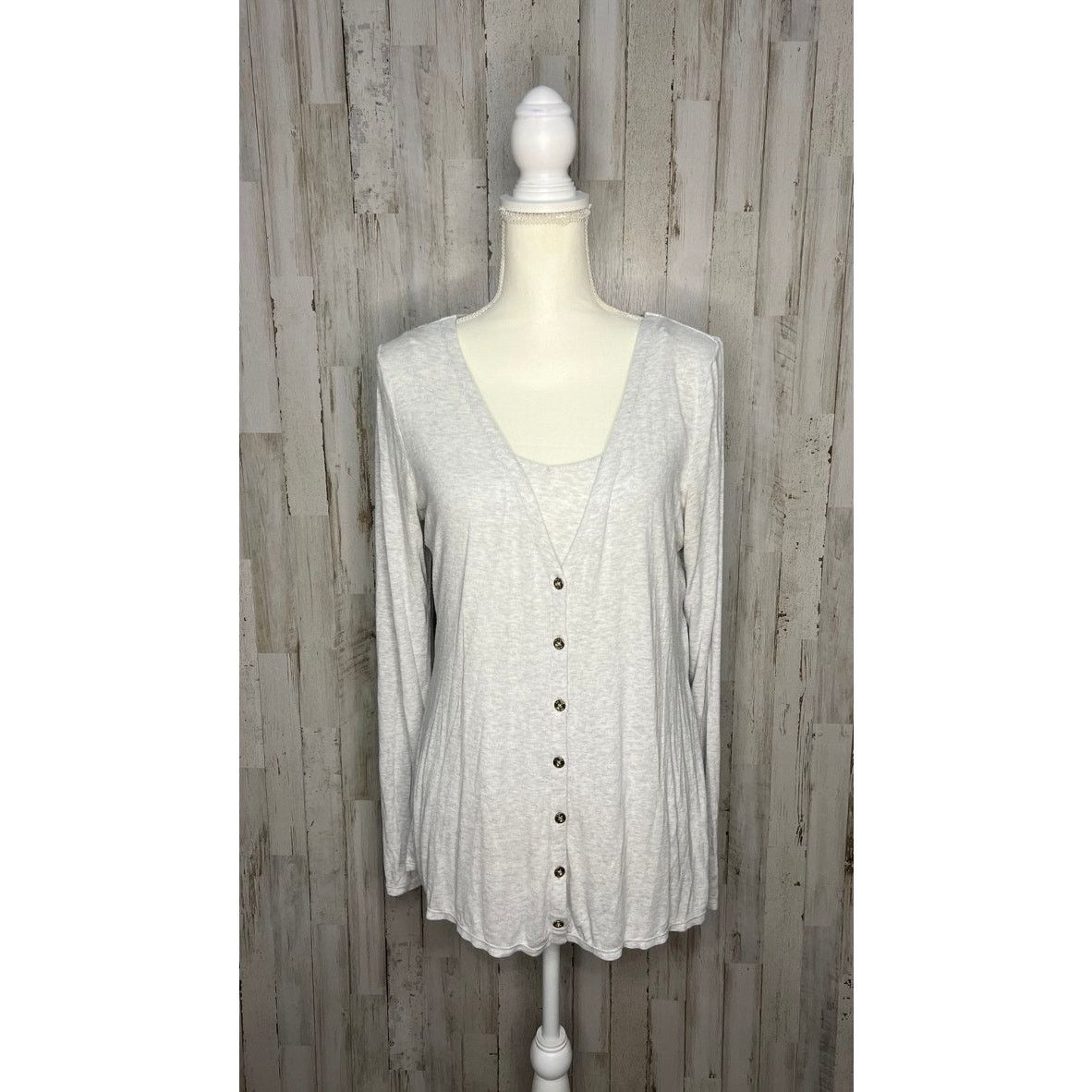 Lilly Pulitzer Lilly Pulitzer Women's Gray V-Neck Cardigan & Tank Top Set Size L / US 10 / IT 46 - 1 Thumbnail