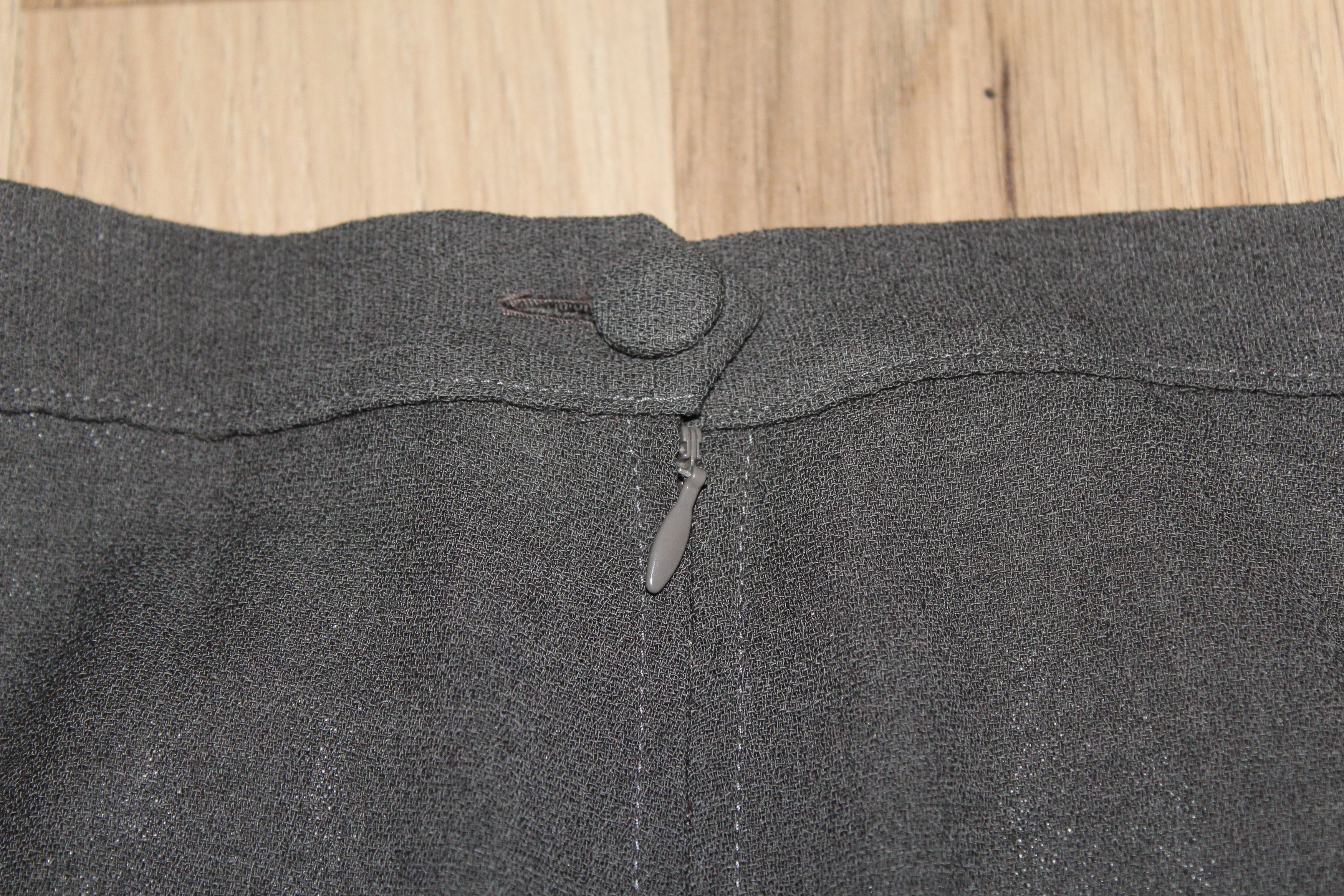 Moschino Vtg Rare 90's Moschino Wool Friendly Lined Italian Skirt Size L / US 10 / IT 46 - 3 Thumbnail