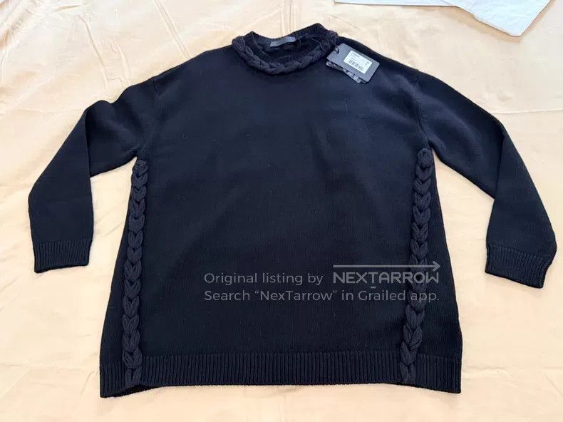 Valentino Valentino Black crew neck sweater Size M / US 6-8 / IT 42-44 - 1 Thumbnail
