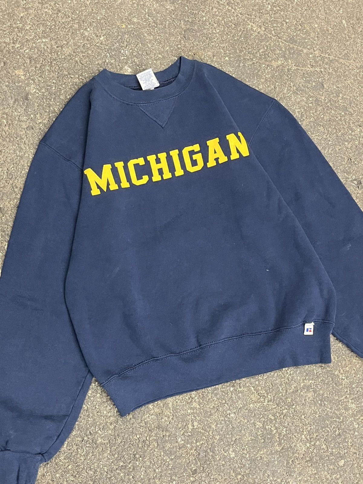 Vintage Vintage Russell athletic Michigan university body fit hype Size US S / EU 44-46 / 1 - 3 Thumbnail