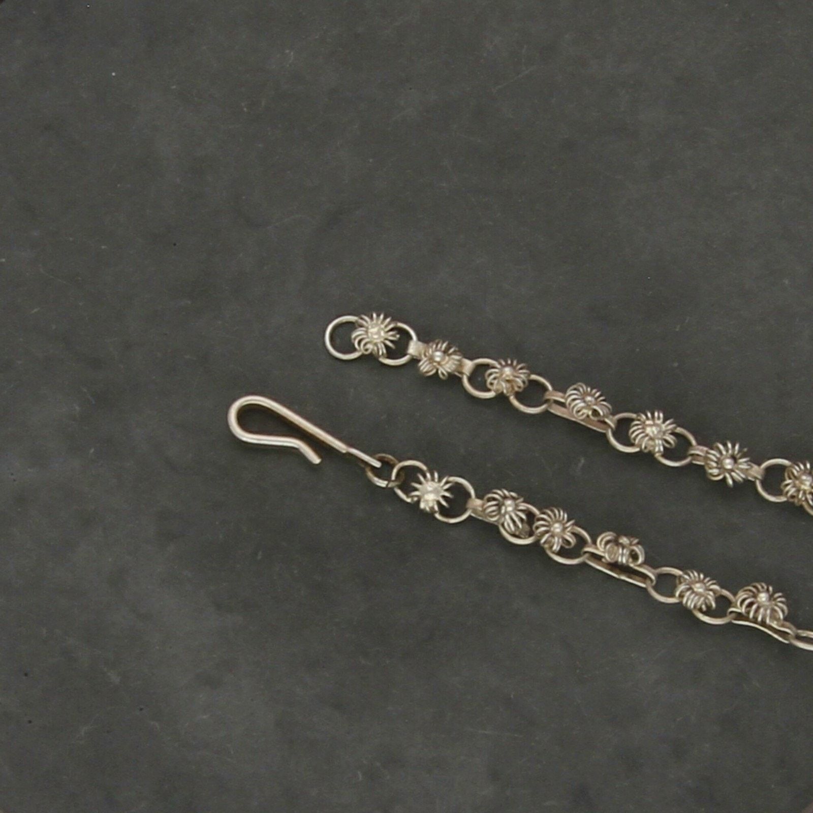 Sterling Silver sterling silver vintage cannetille flower bracelet 8.5in Size ONE SIZE - 3 Thumbnail