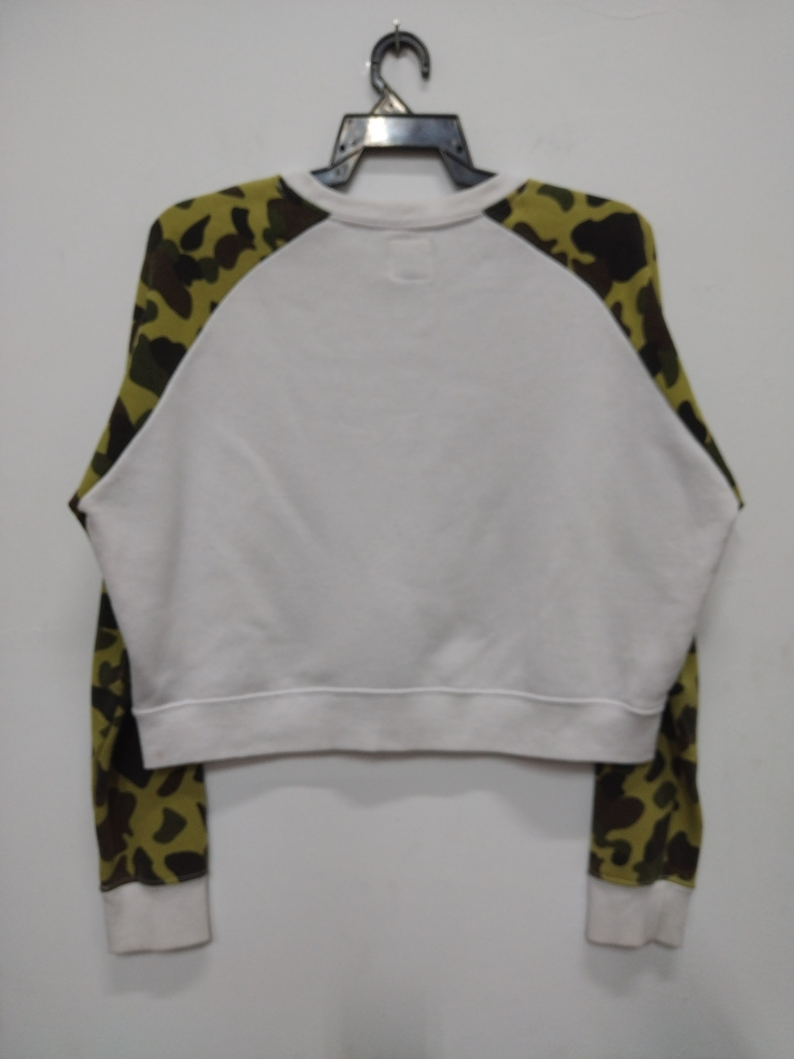 Vans Camouflage oversized vans Long Sleeve crop top Sweatshirt Size M / US 6-8 / IT 42-44 - 2 Thumbnail