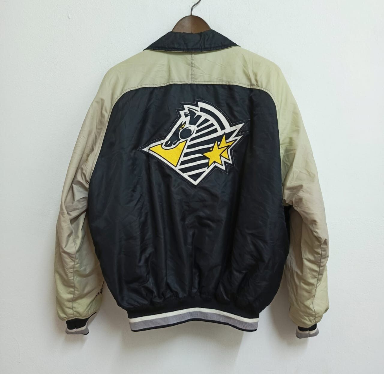 Kappa RARE VINTAGE 1995/97 JUVENTUS FC BOMBER/VARSITY JACKET Size US M / EU 48-50 / 2 - 2 Thumbnail