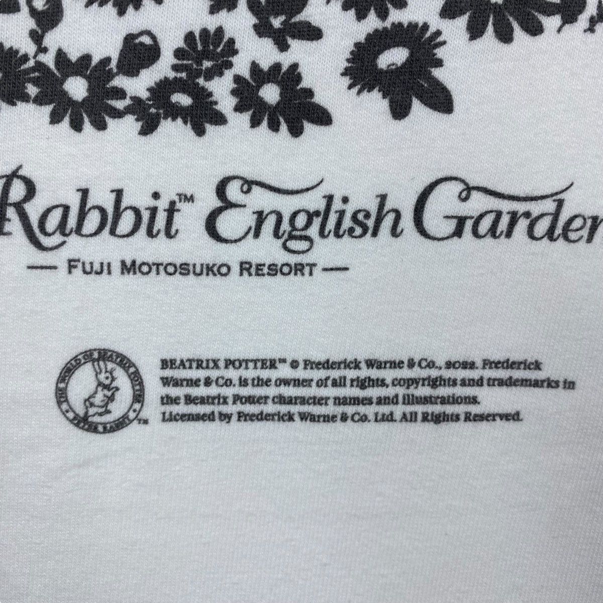 Vintage Vintage PETER RABBIT English Garden Graphic Tee Shirt Small Size US S / EU 44-46 / 1 - 3 Thumbnail