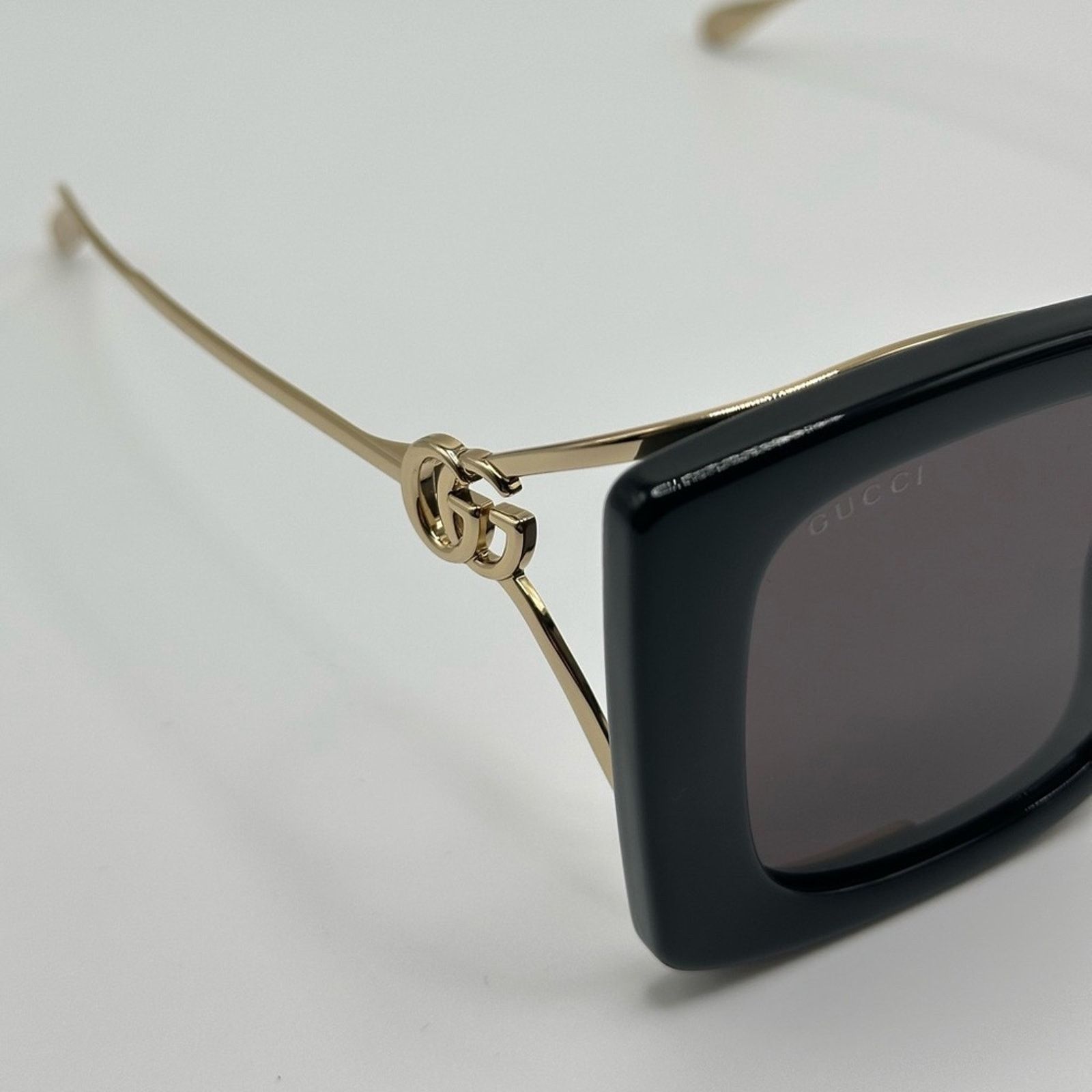 Gucci GUCCI Sunglasses GG1567SA 001 Black Gold Grey New Authentic Size ONE SIZE - 7 Thumbnail