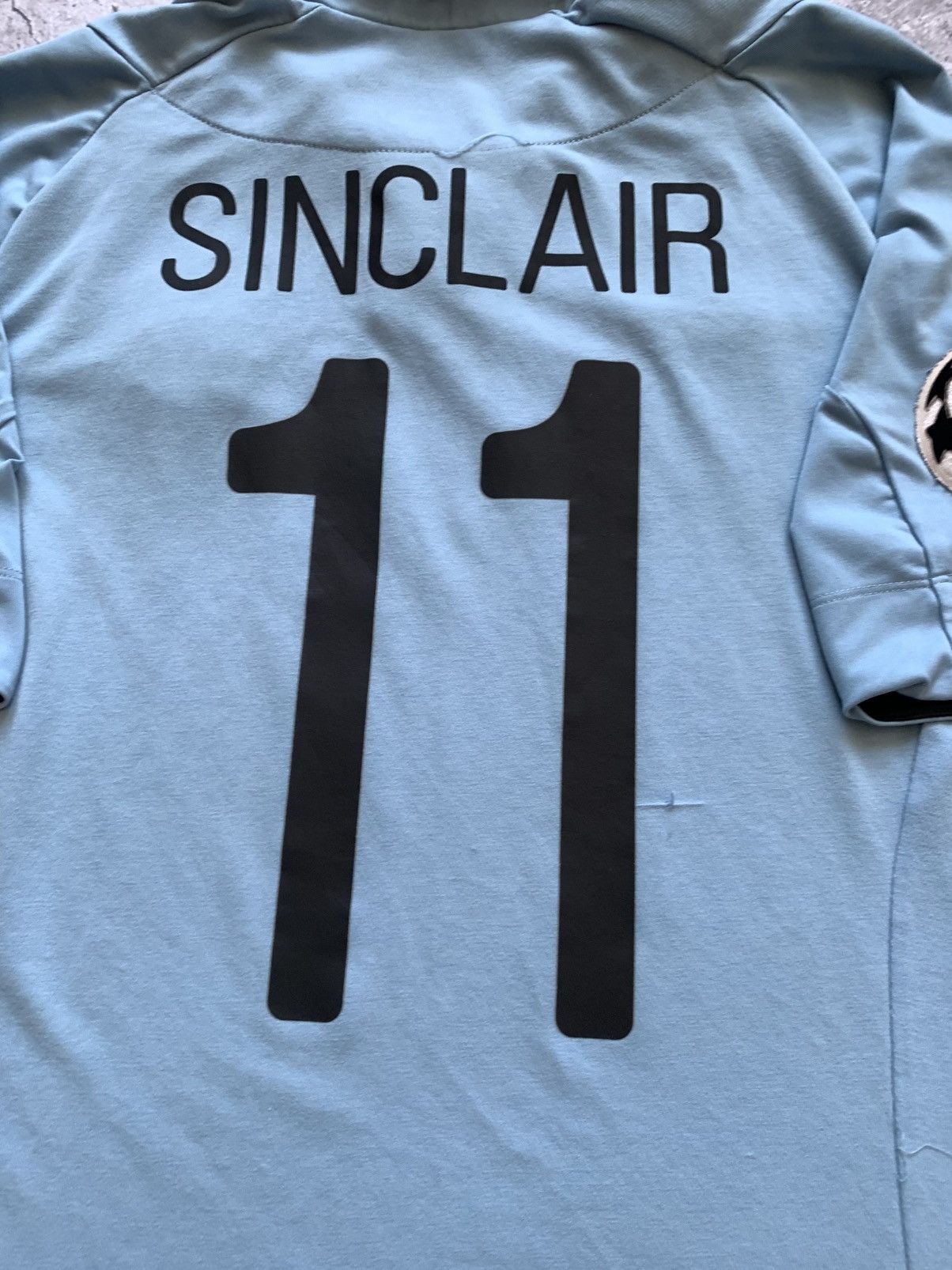 Umbro 🔥MANCHESTER CITY UMRO 2012/13 HOME JERSEY SINCLAIR UCL SHIRT Size US L / EU 52-54 / 3 - 4 Thumbnail
