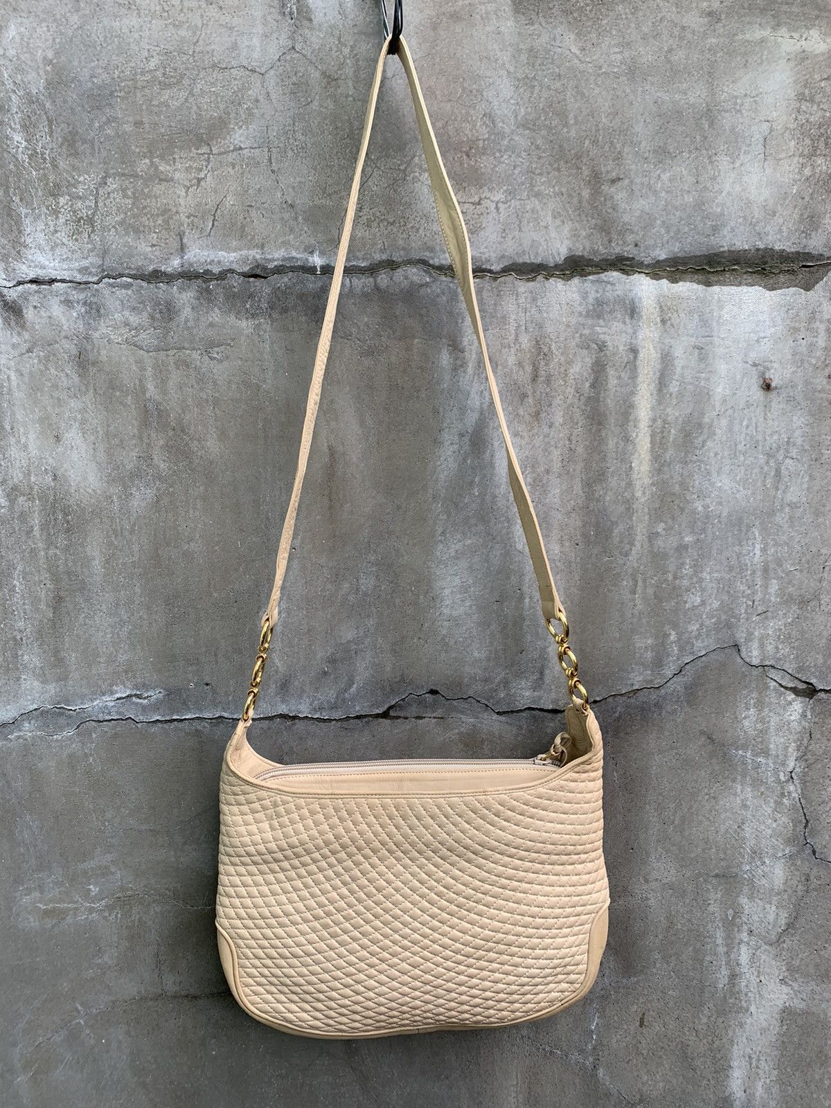 Bally Quilted Shoulder Bag Size ONE SIZE - 6 Thumbnail