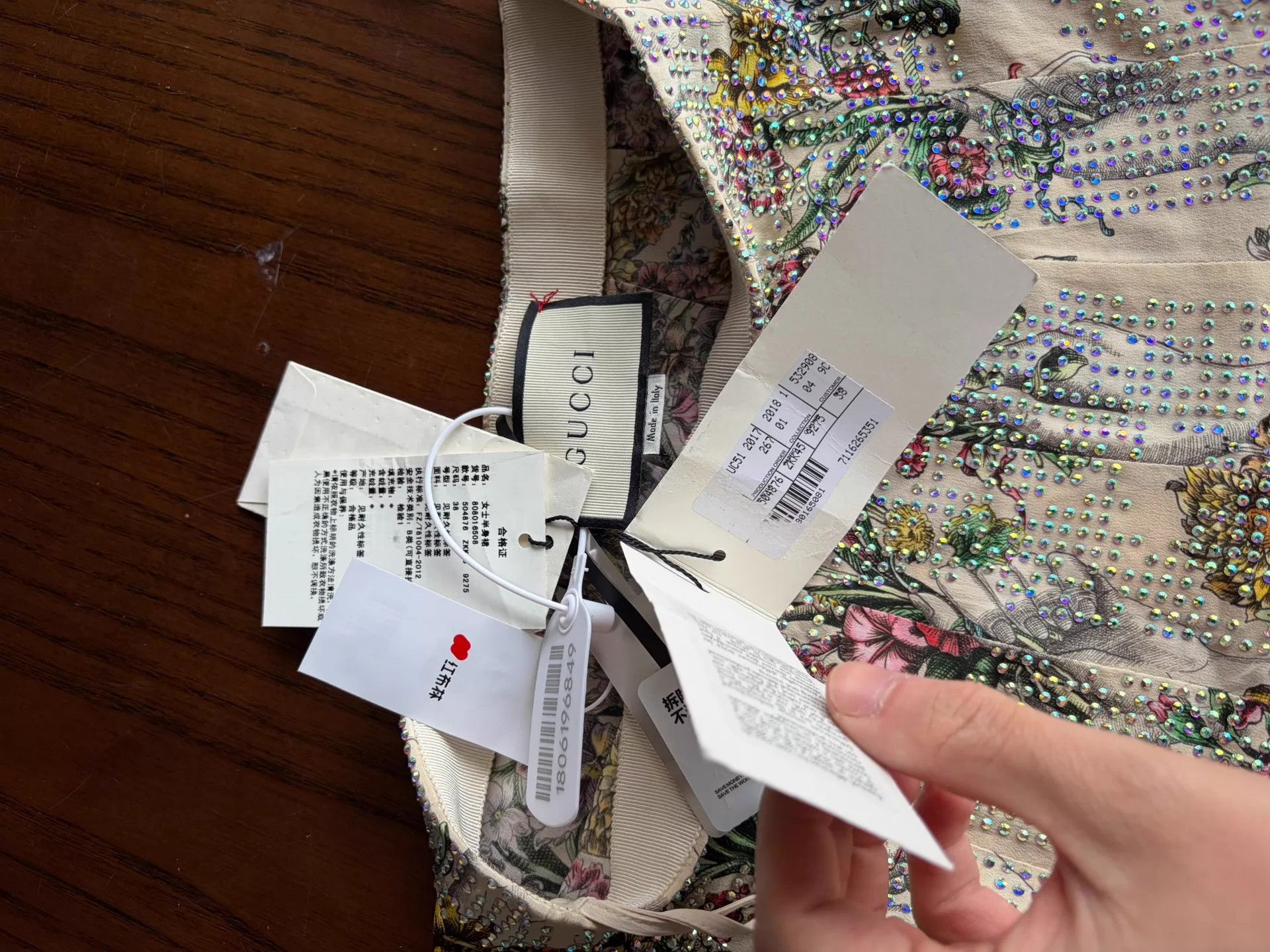 Gucci Gucci Floral Crystal Embellished Runway Skirt Size 26" / US 2 / IT 38 - 2 Thumbnail
