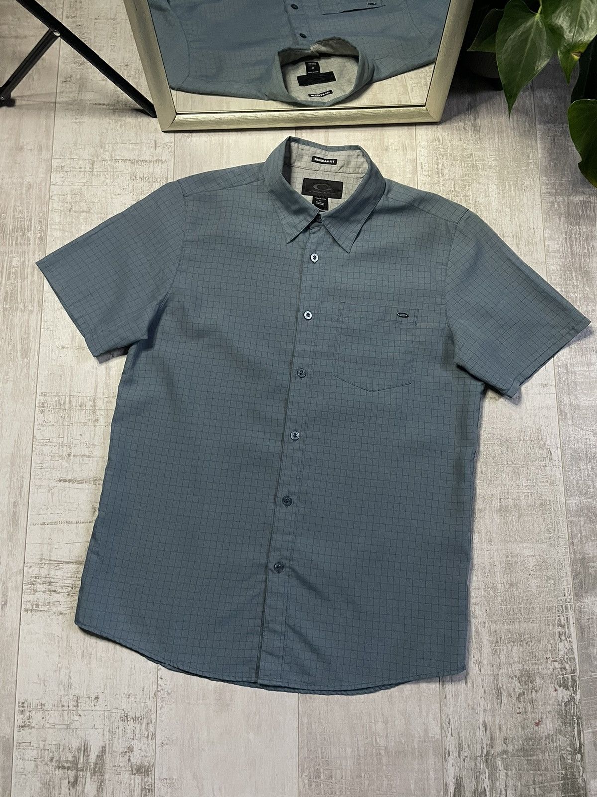 Oakley Vintage Oakley 00’s Shirt Button Up Short Metal Logo RARE Size US M / EU 48-50 / 2 - 1 Thumbnail