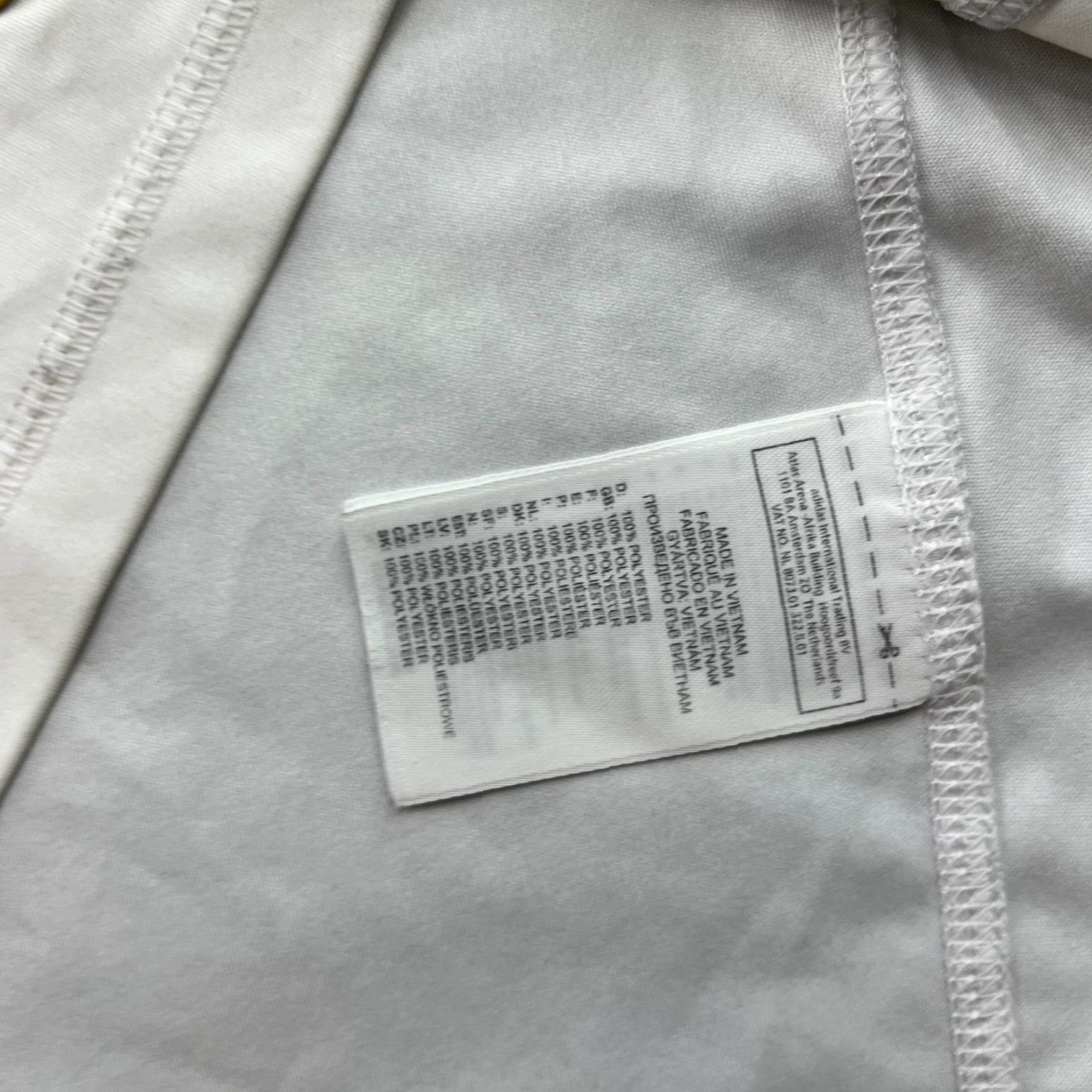 Adidas Real Madrid 2010 2011 Home Football Jersey Mens Medium Adult Shirt White Adidas Size US M / EU 48-50 / 2 - 7 Thumbnail