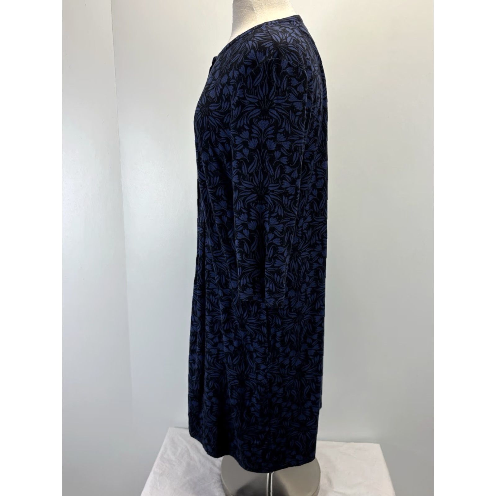 J. Jill VINTAGE J. Jill Floral Shift Dress Womens L Blue Black 3/4 Sleeves Button Pockets Midi Dress Size L / US 10 / IT 46 - 2 Thumbnail