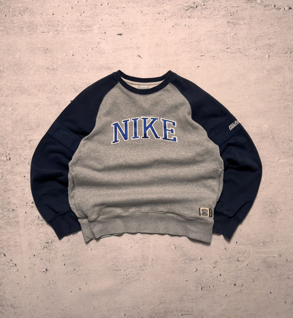 Nike × Vintage NIKE VINTAGE CENTER LOGO OVERSIZE BOXY SWEATSHIRT Size US M / EU 48-50 / 2 - 1 Thumbnail