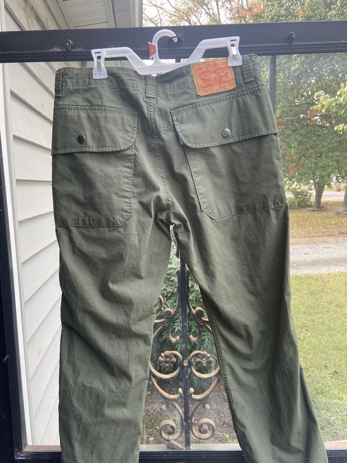 Levi's Levi’s Military Green Cargo Pants Size US 34 / EU 50 - 2 Thumbnail