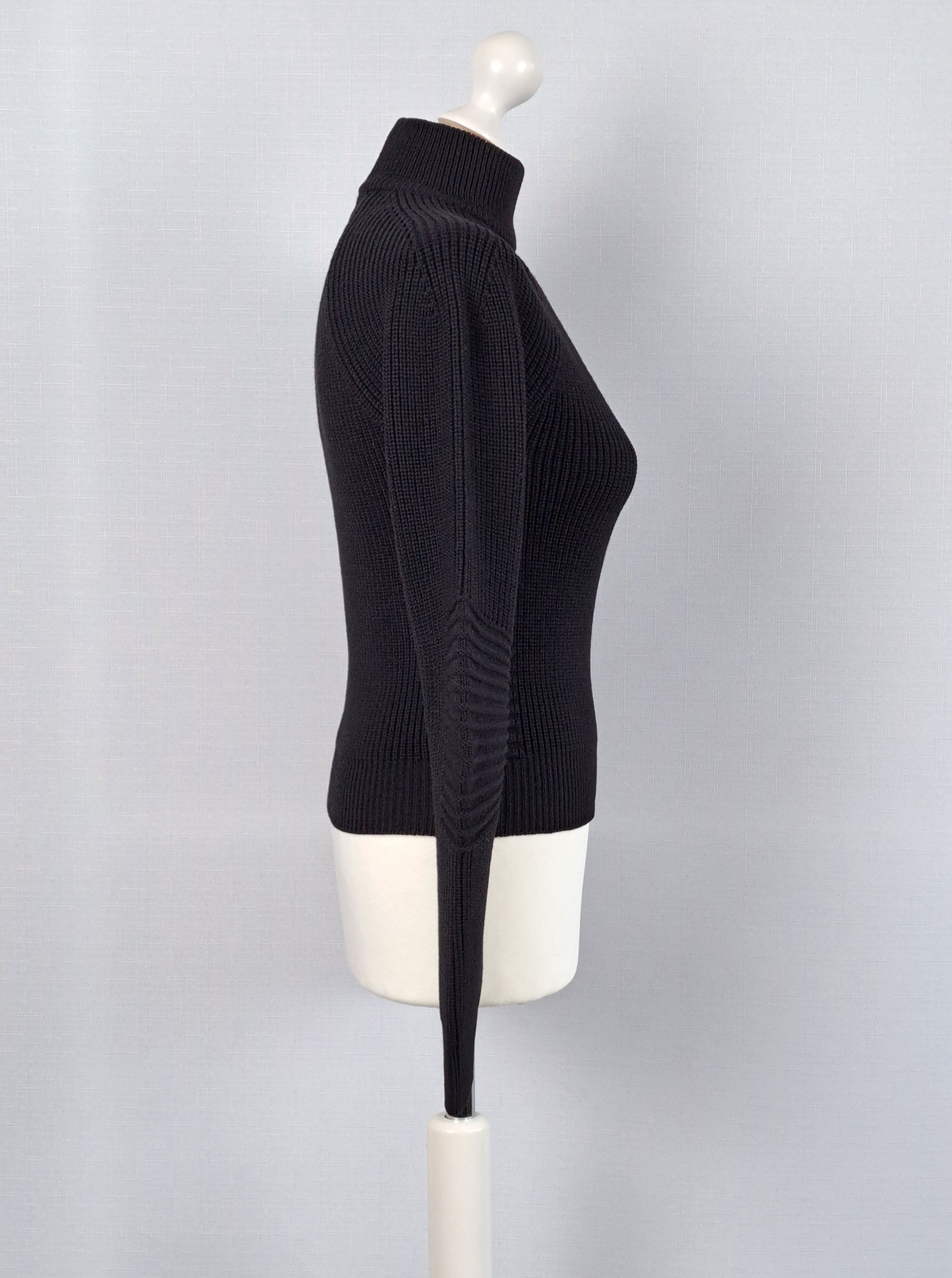 Belstaff BELSTAFF cropped wool sweater. Made in Italy Size XS / US 0-2 / IT 36-38 - 2 Thumbnail